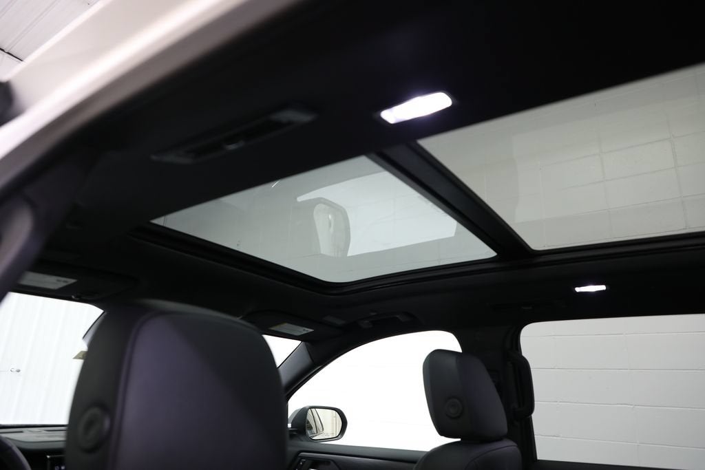 2024 GMC Acadia AT4