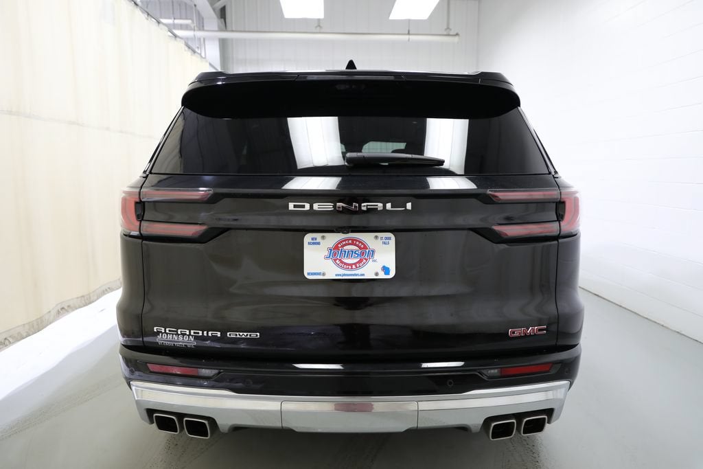 2024 GMC Acadia Denali