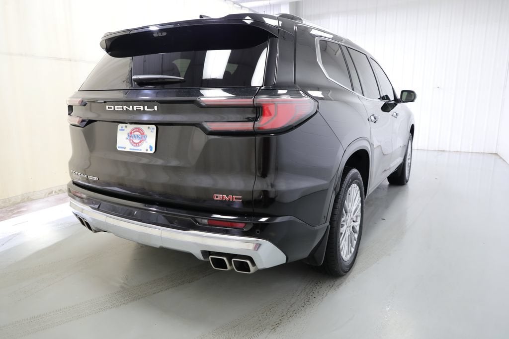 2024 GMC Acadia Denali