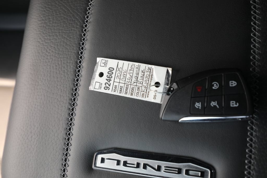 2025 GMC Yukon XL Denali