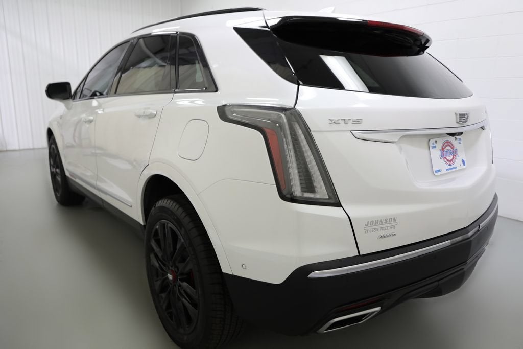 2025 Cadillac XT5 Sport