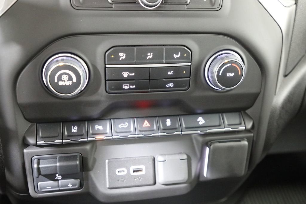 2025 Chevrolet Silverado 2500 HD Custom