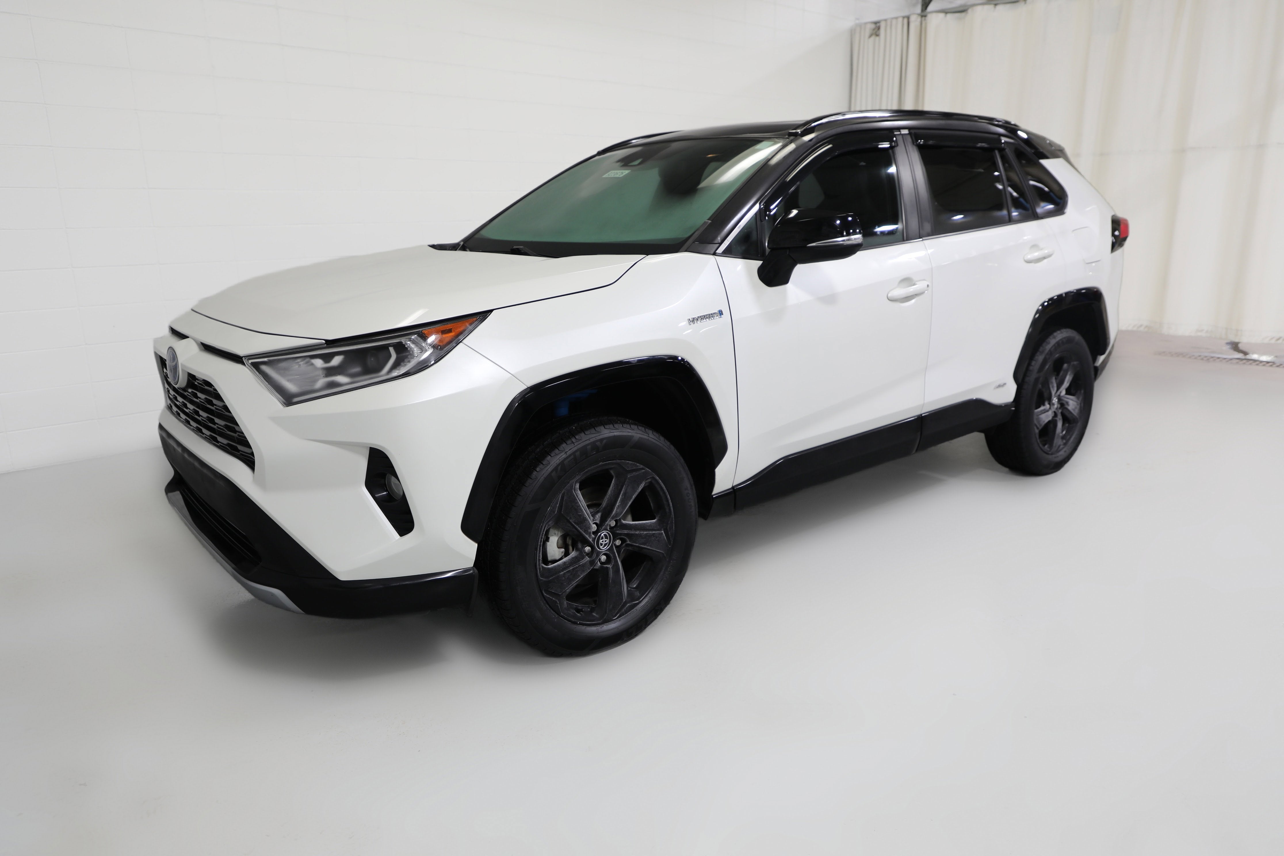 2020 Toyota RAV4 Hybrid XSE
