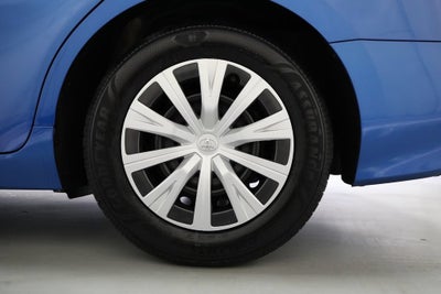 2020 Toyota Camry LE Hybrid