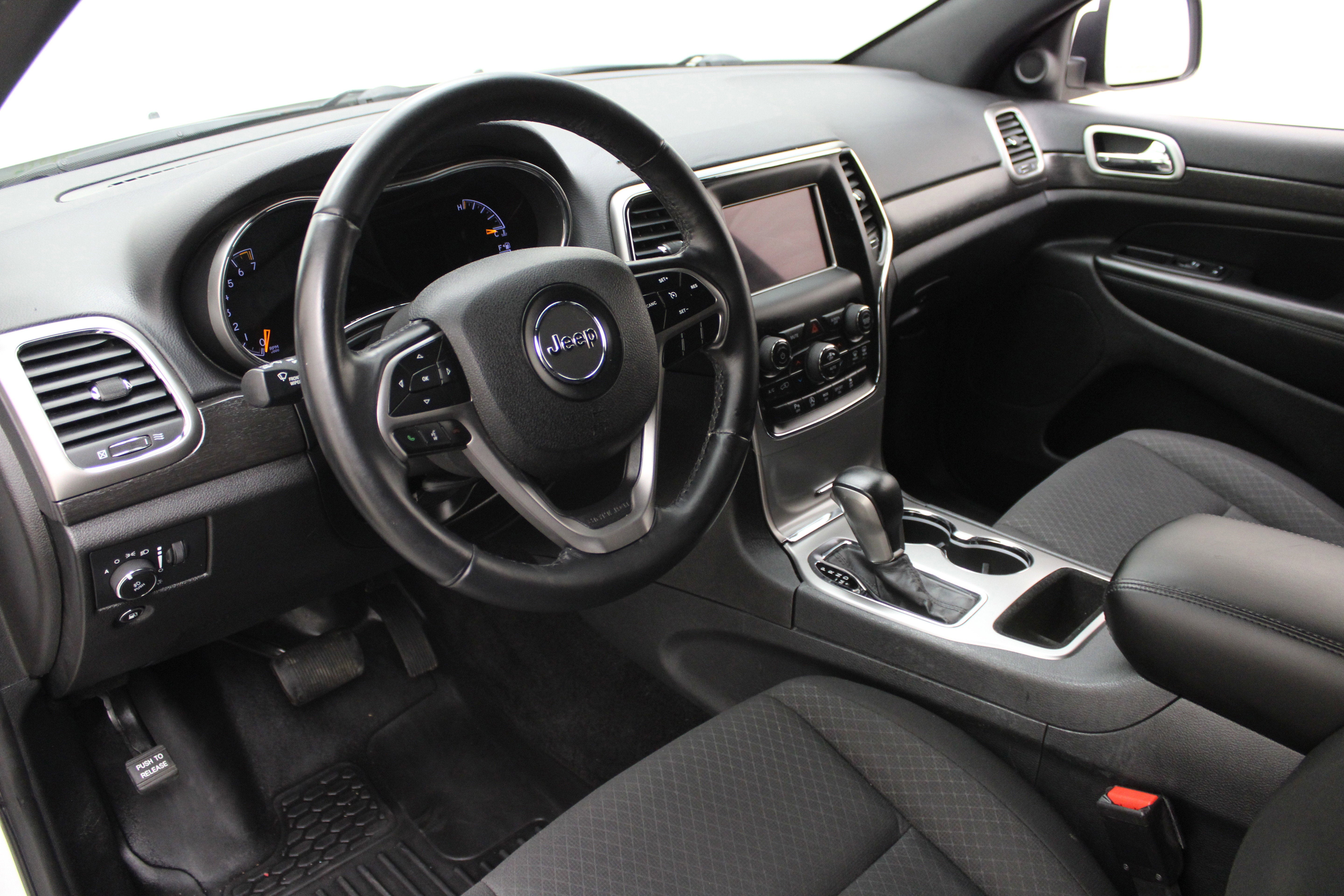 2018 Jeep Grand Cherokee Laredo E