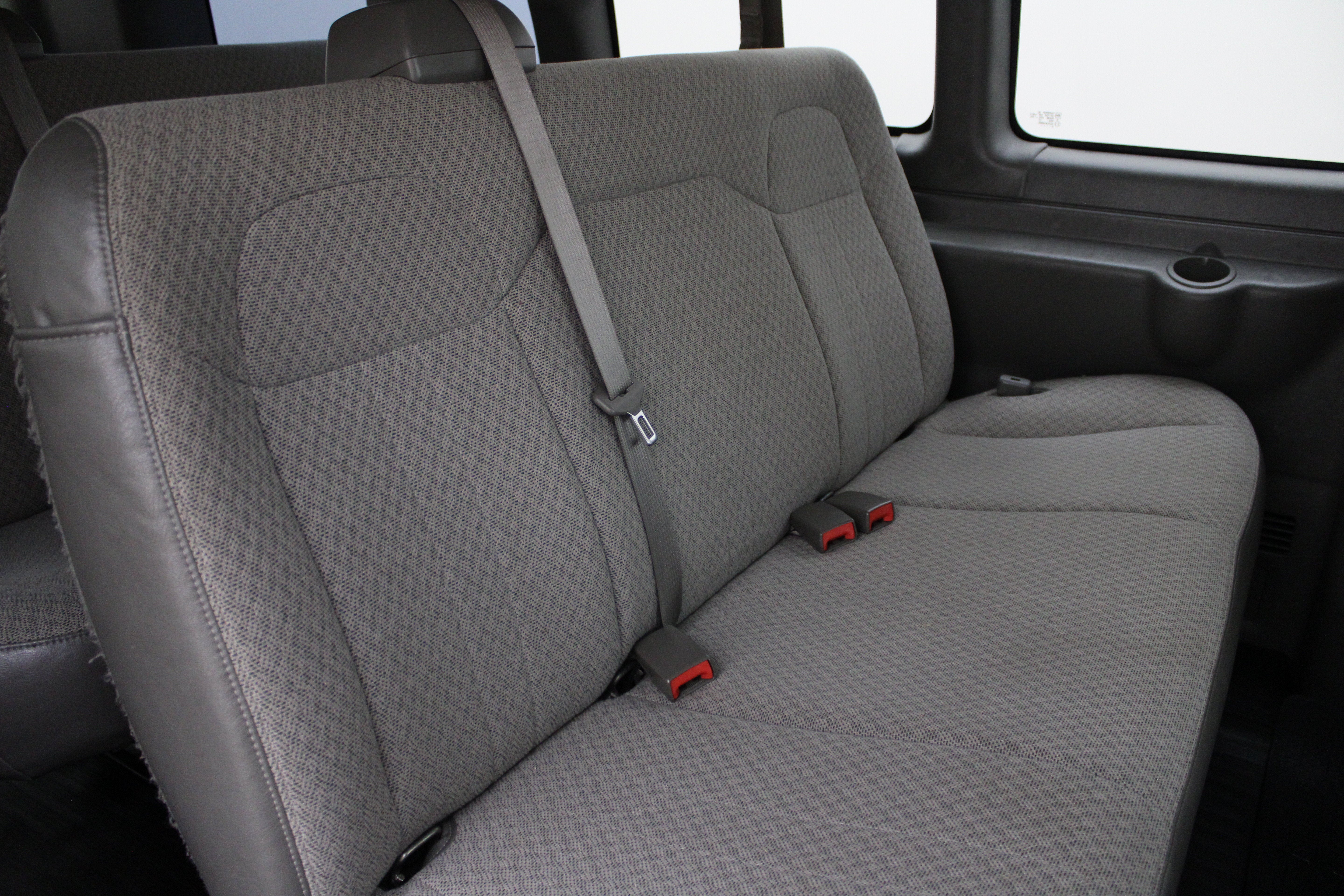 2011 Chevrolet Express Passenger 1500 1LT