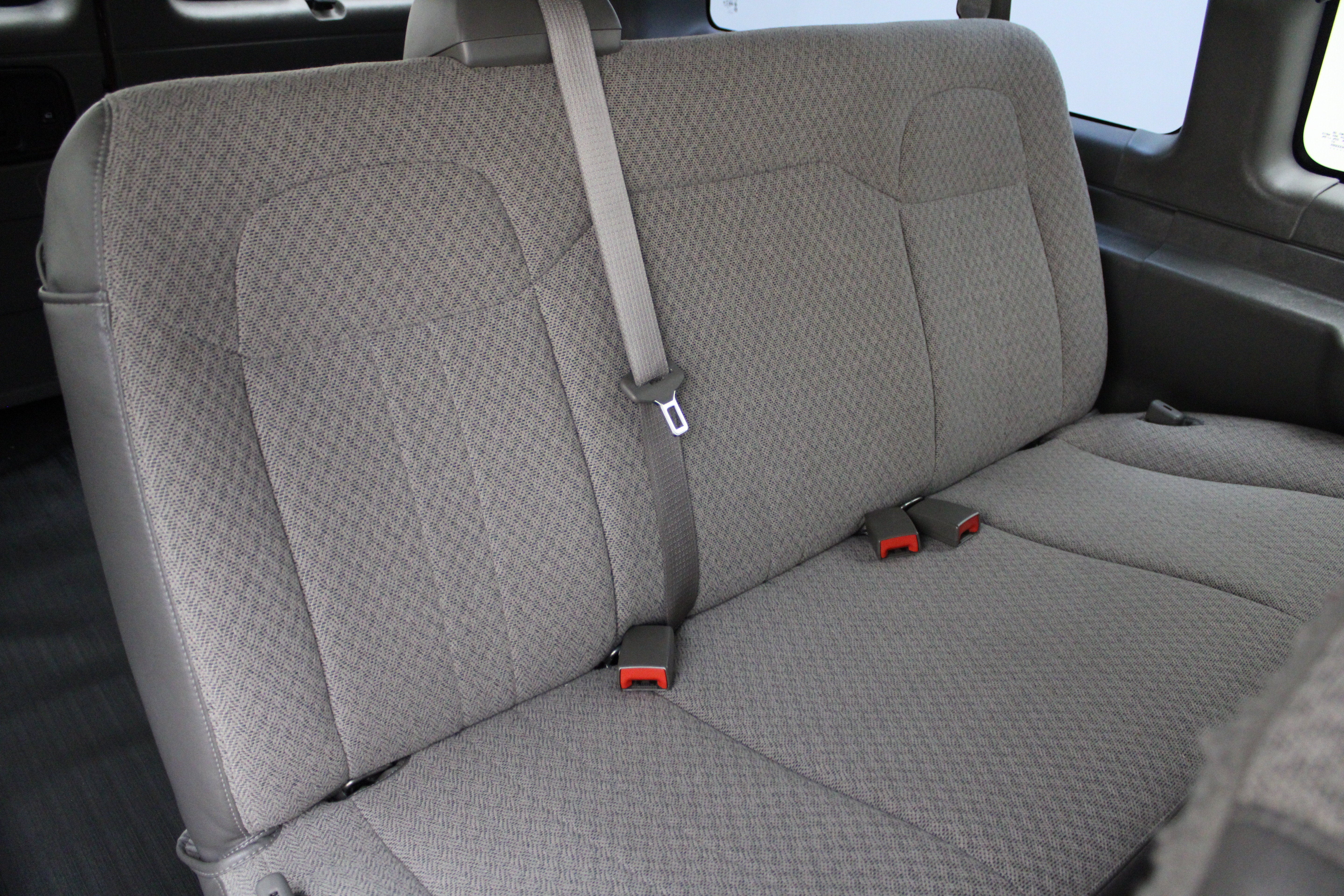 2011 Chevrolet Express Passenger 1500 1LT
