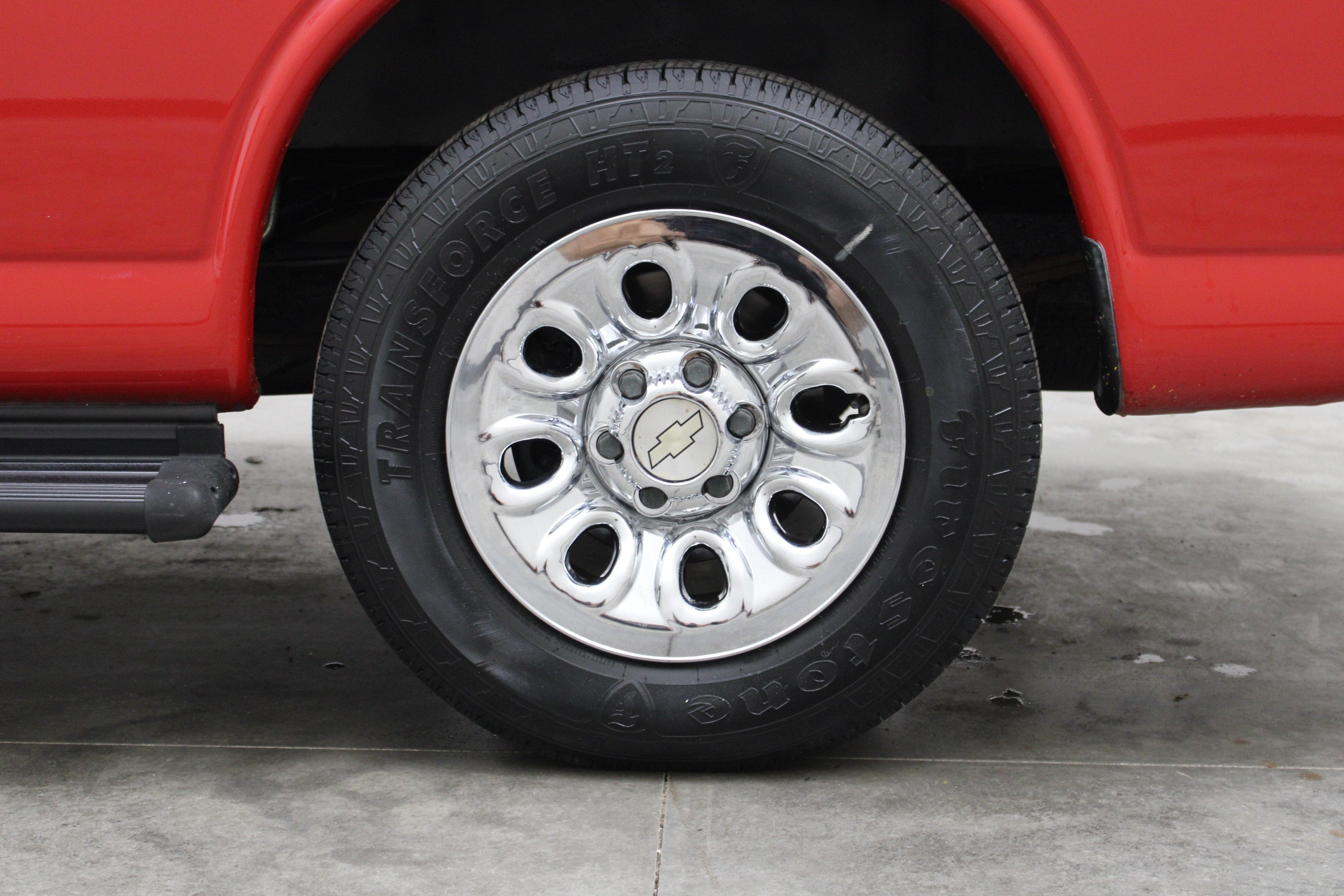 2011 Chevrolet Express Passenger 1500 1LT