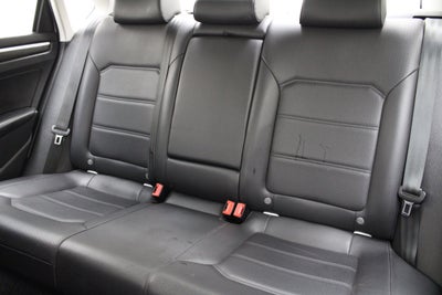 2018 Volkswagen Passat 2.0T SE