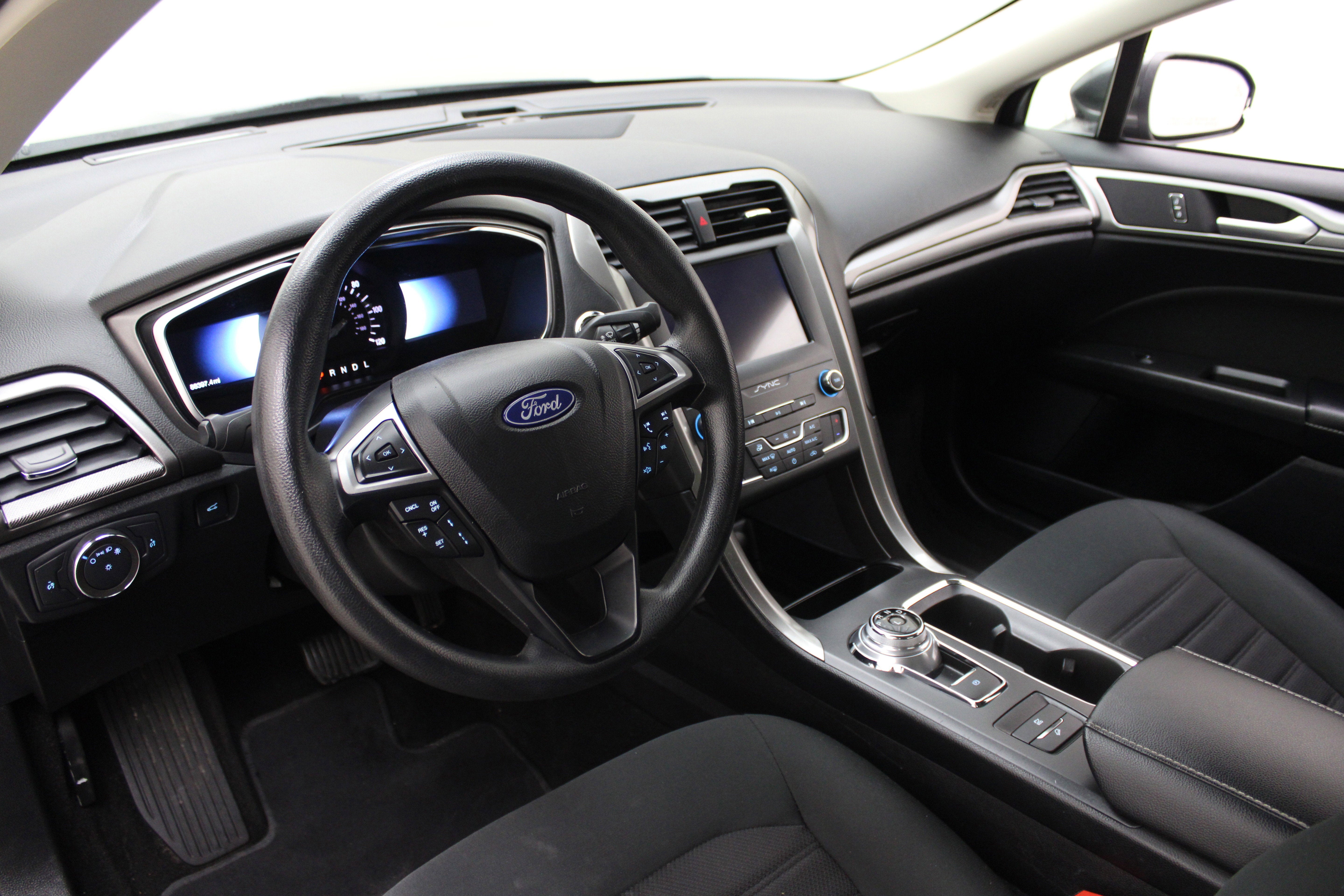 2019 Ford Fusion Hybrid SE