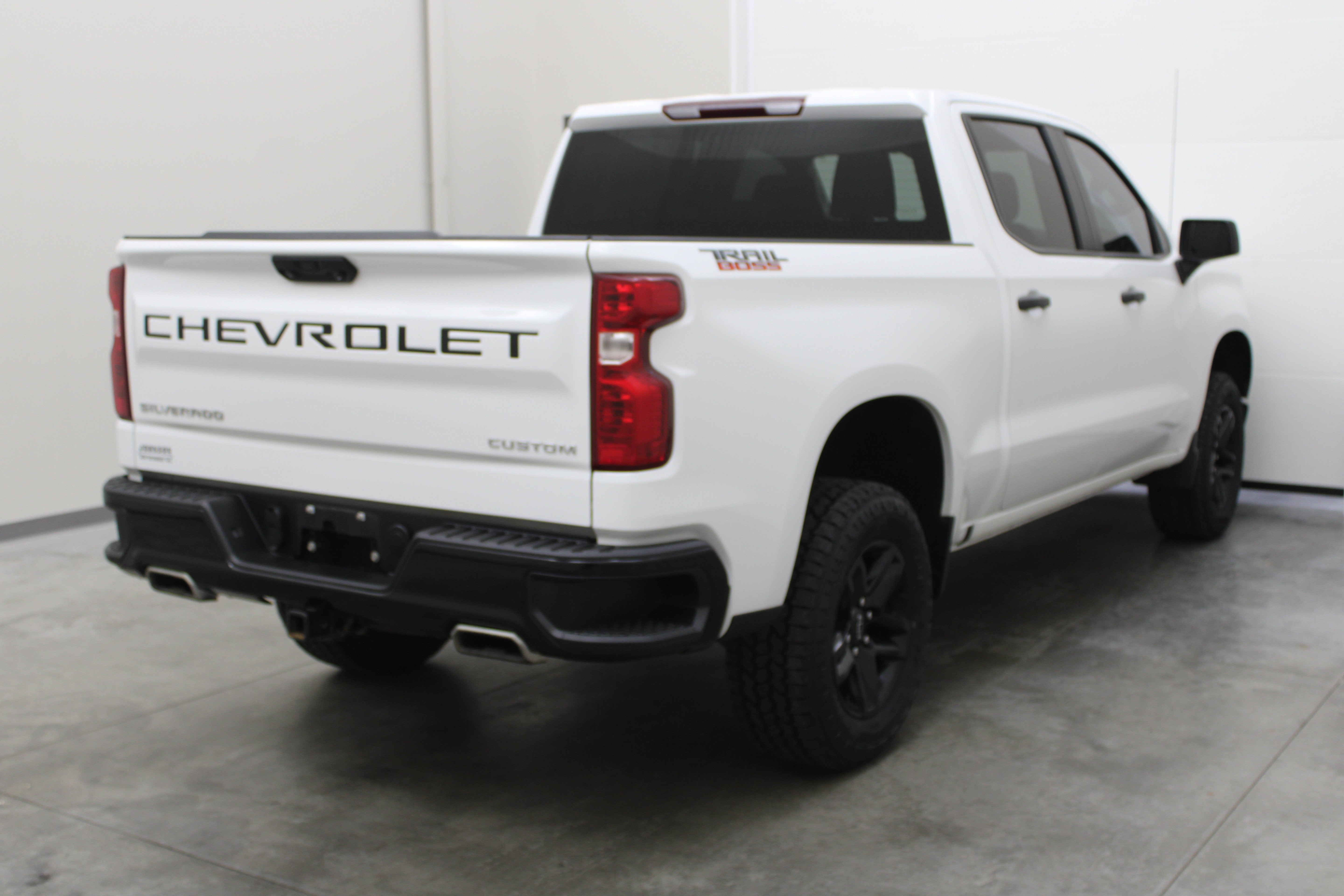 2024 Chevrolet Silverado 1500 Custom Trail Boss