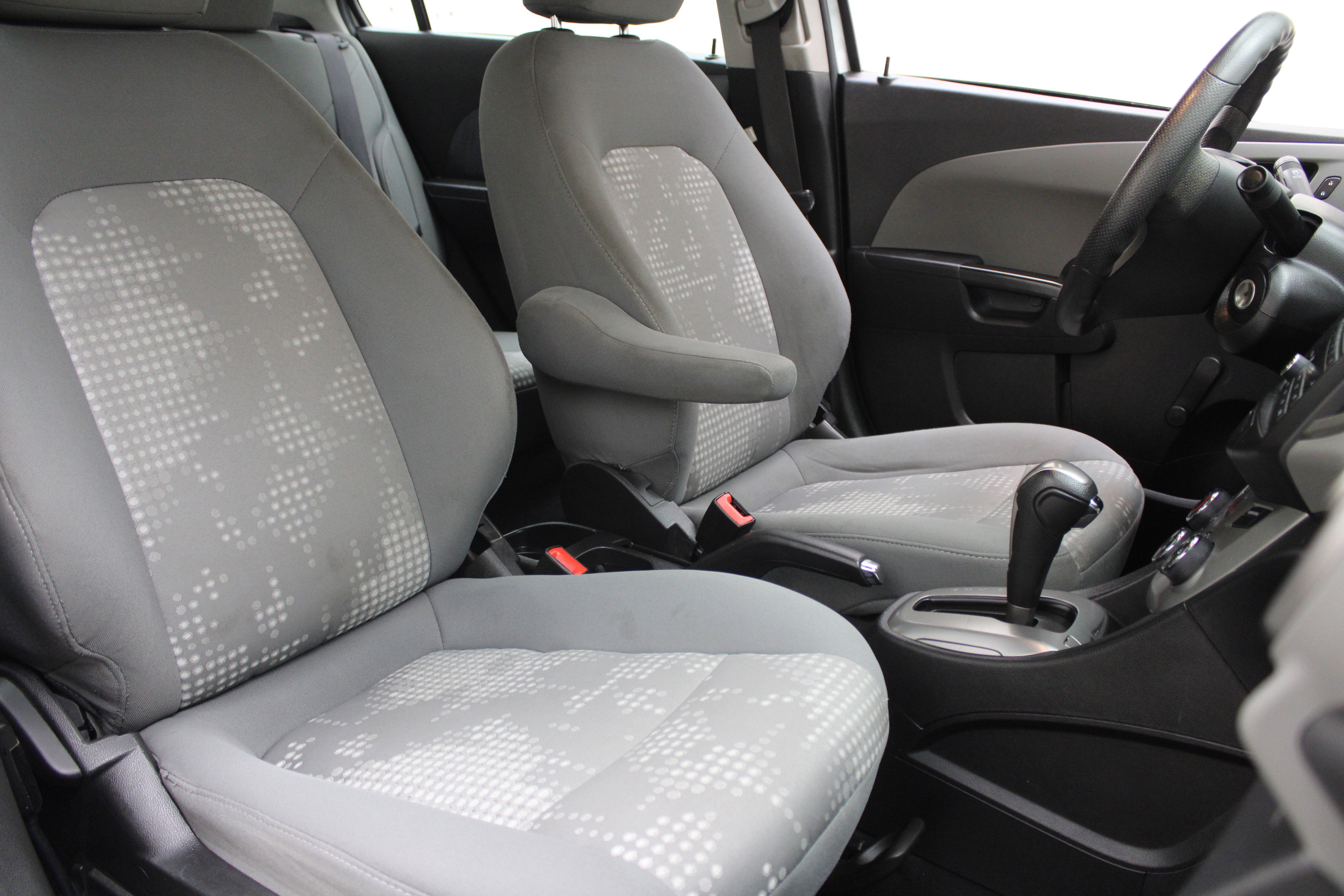 2015 Chevrolet Sonic LS