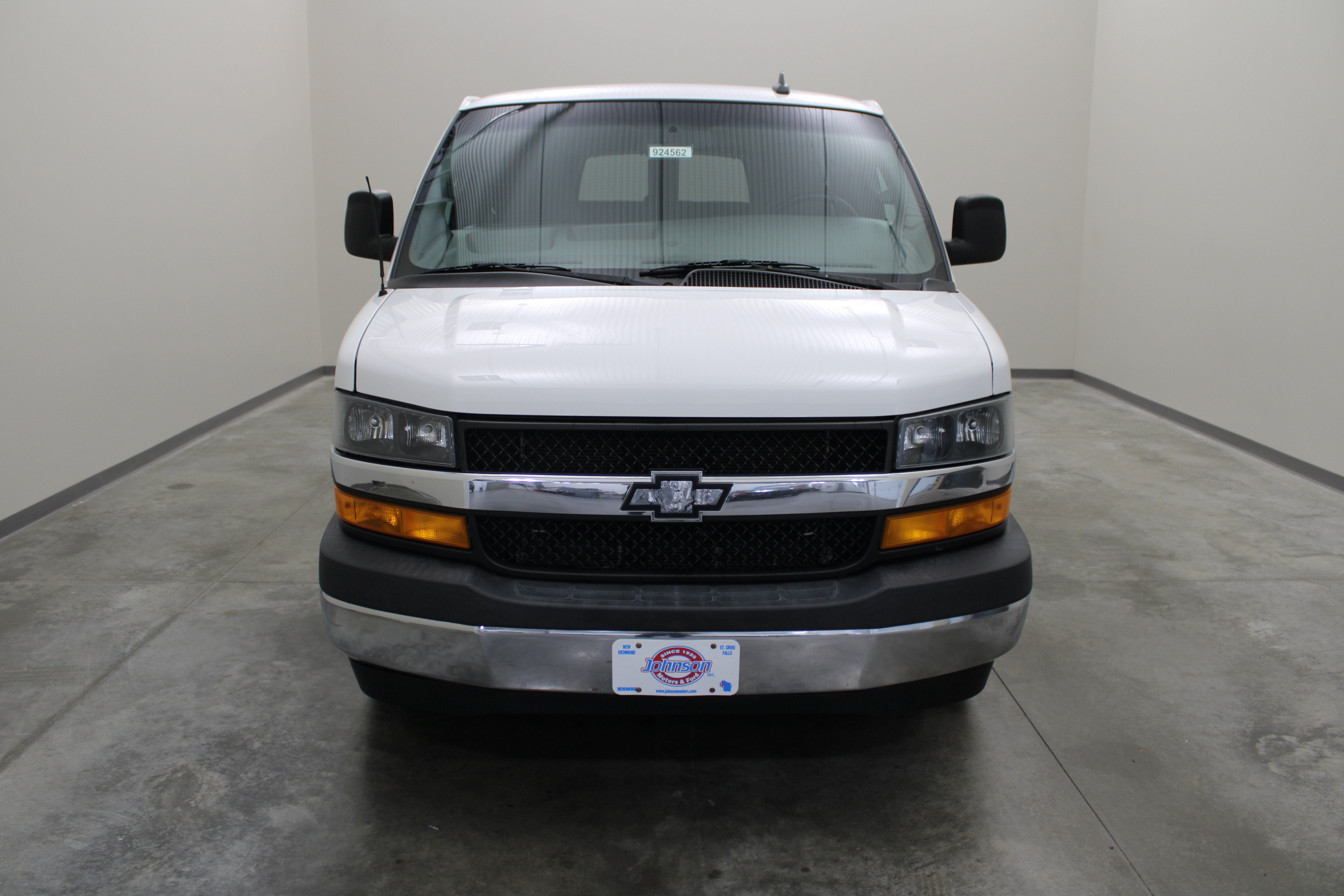 2018 Chevrolet Express Passenger LT