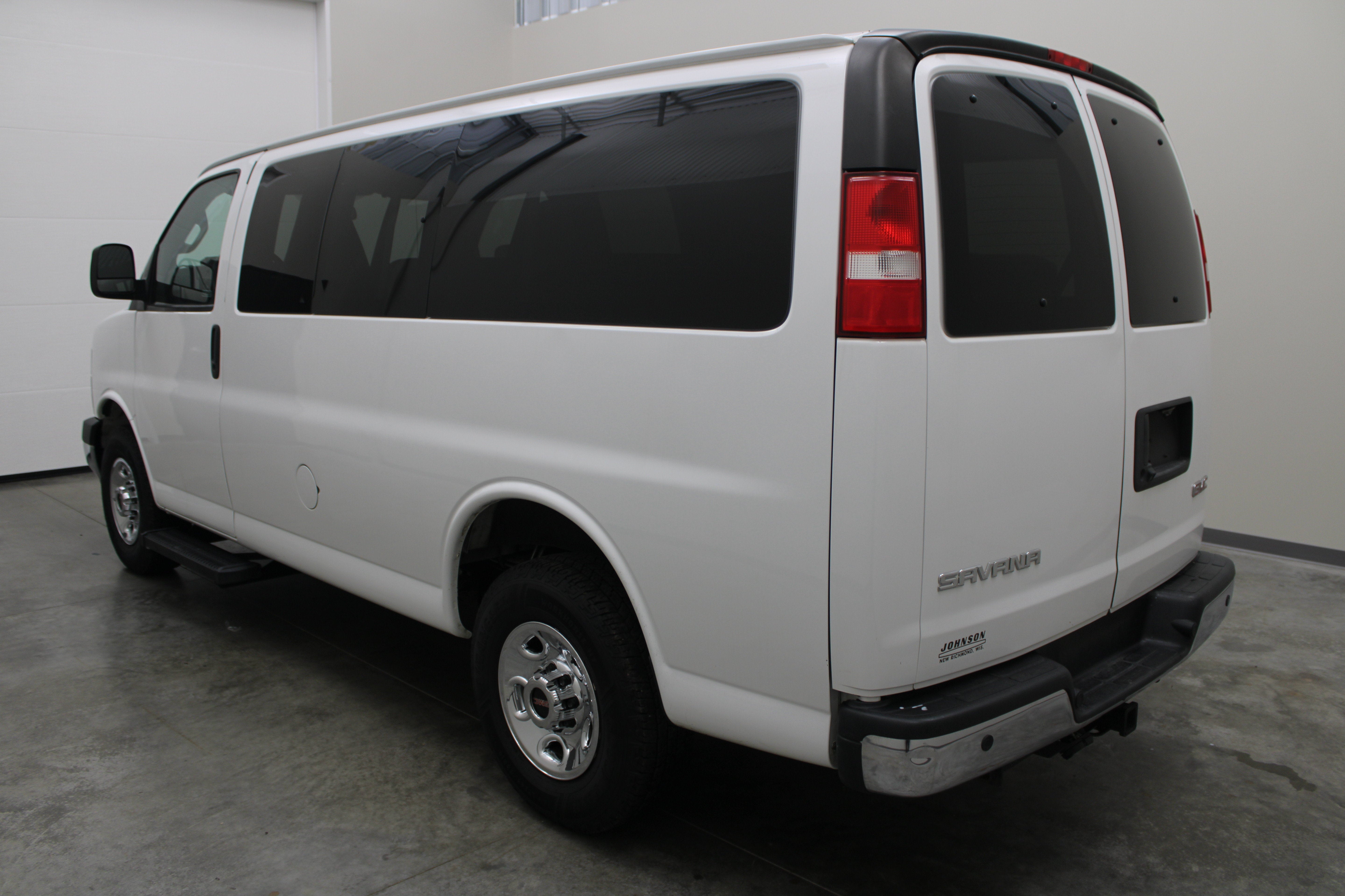 2020 GMC Savana Passenger LS