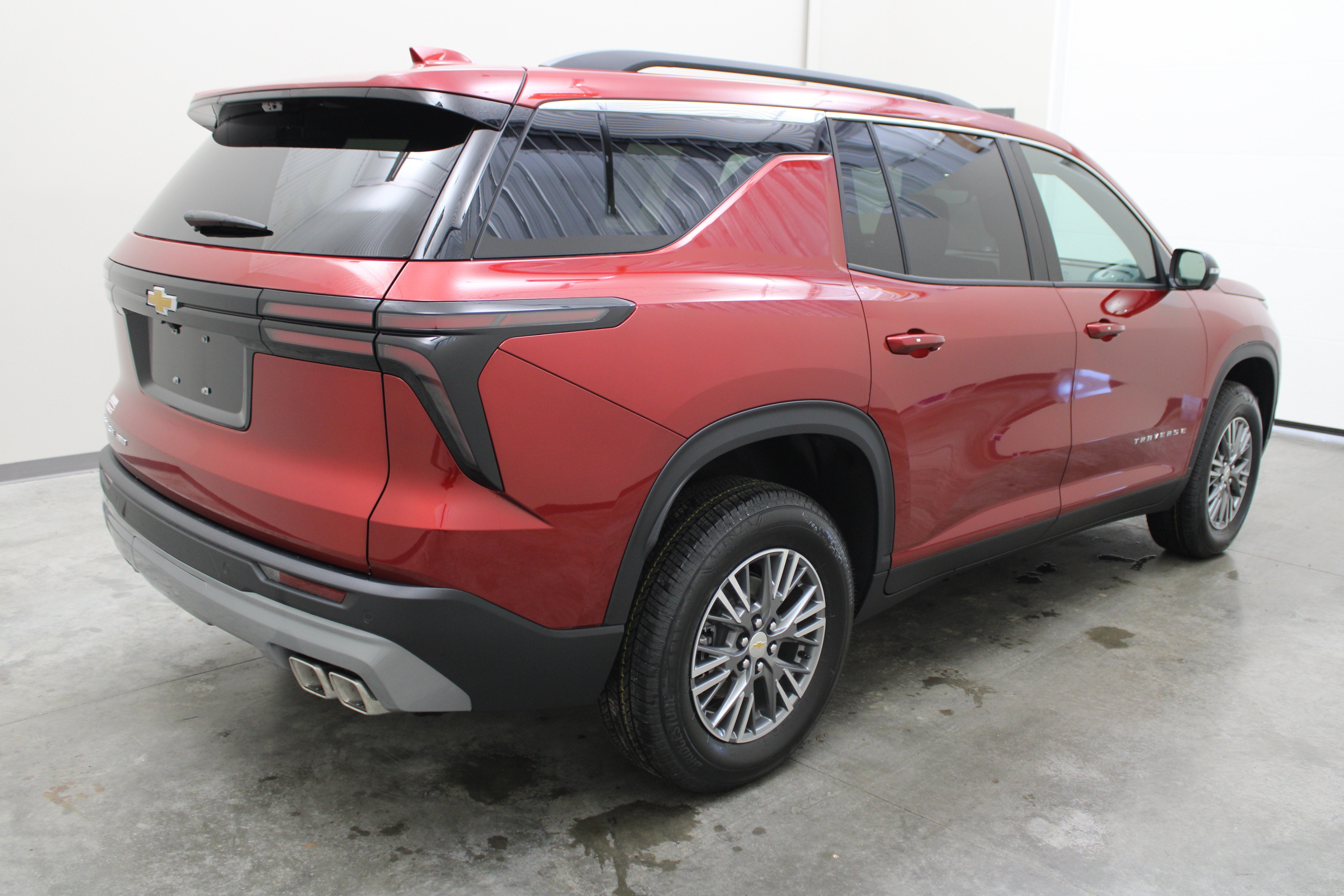 2027 Chevrolet Traverse AWD LT