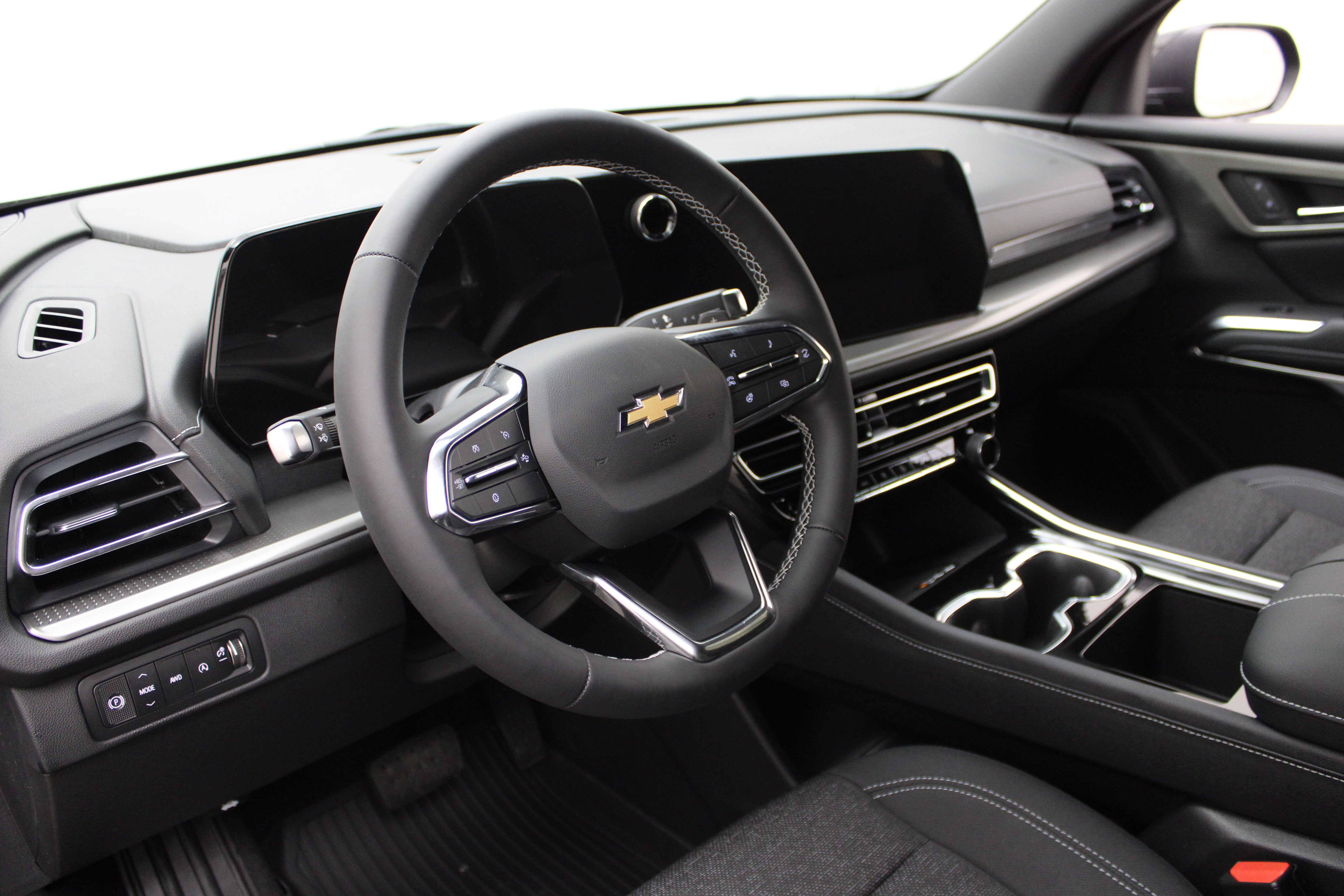 2027 Chevrolet Traverse AWD LT