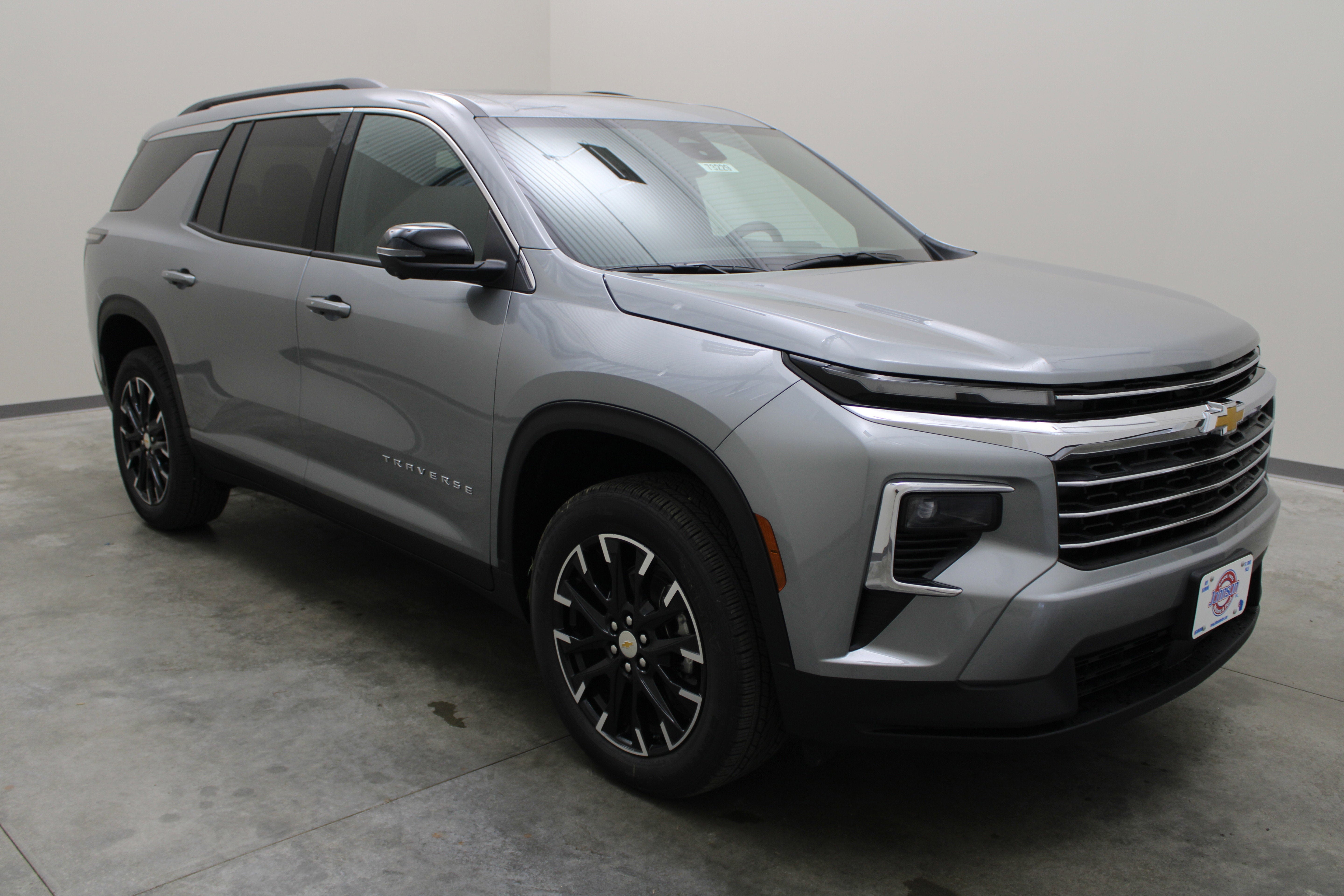 2026 Chevrolet Traverse AWD LT