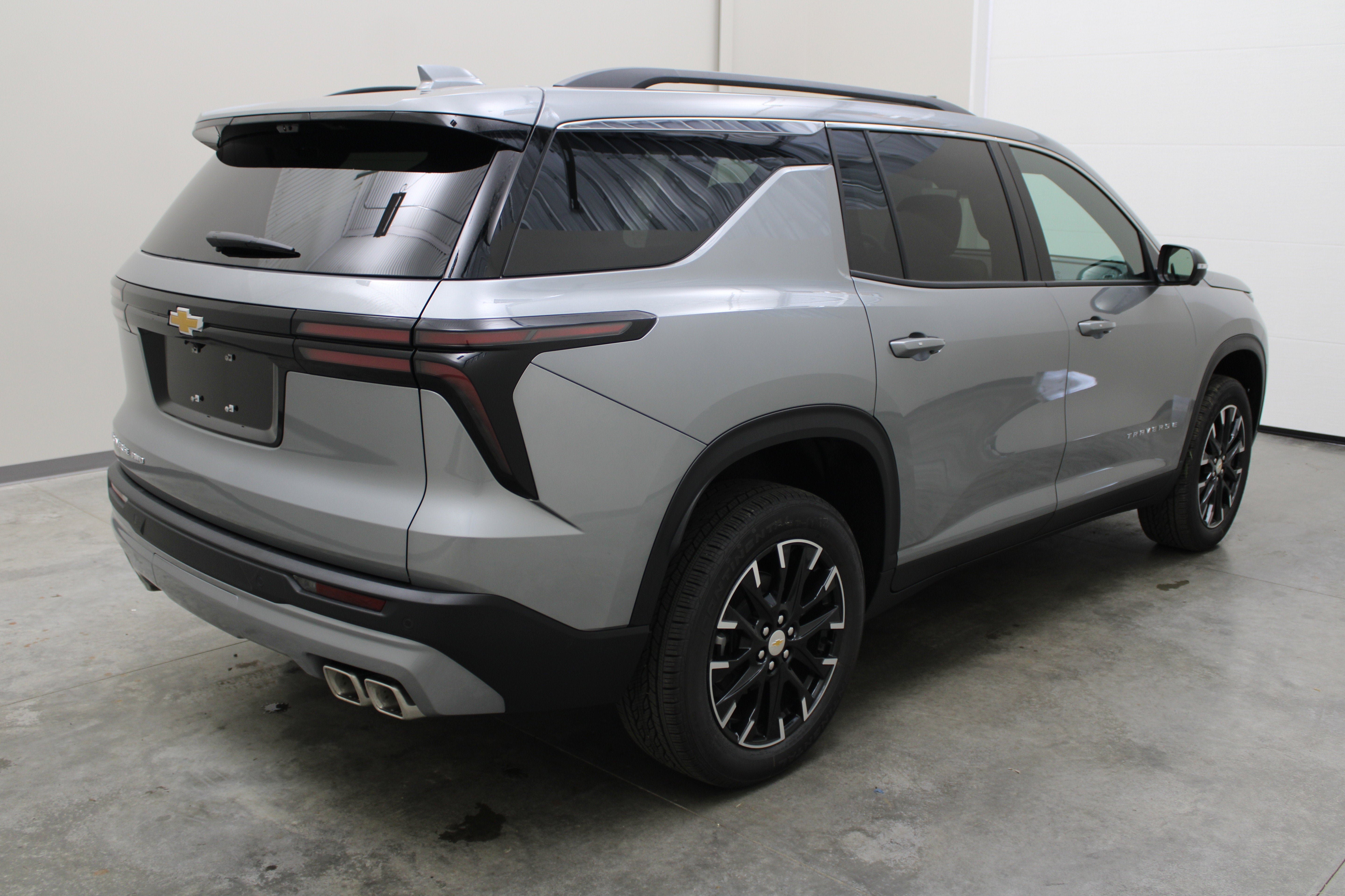 2026 Chevrolet Traverse AWD LT