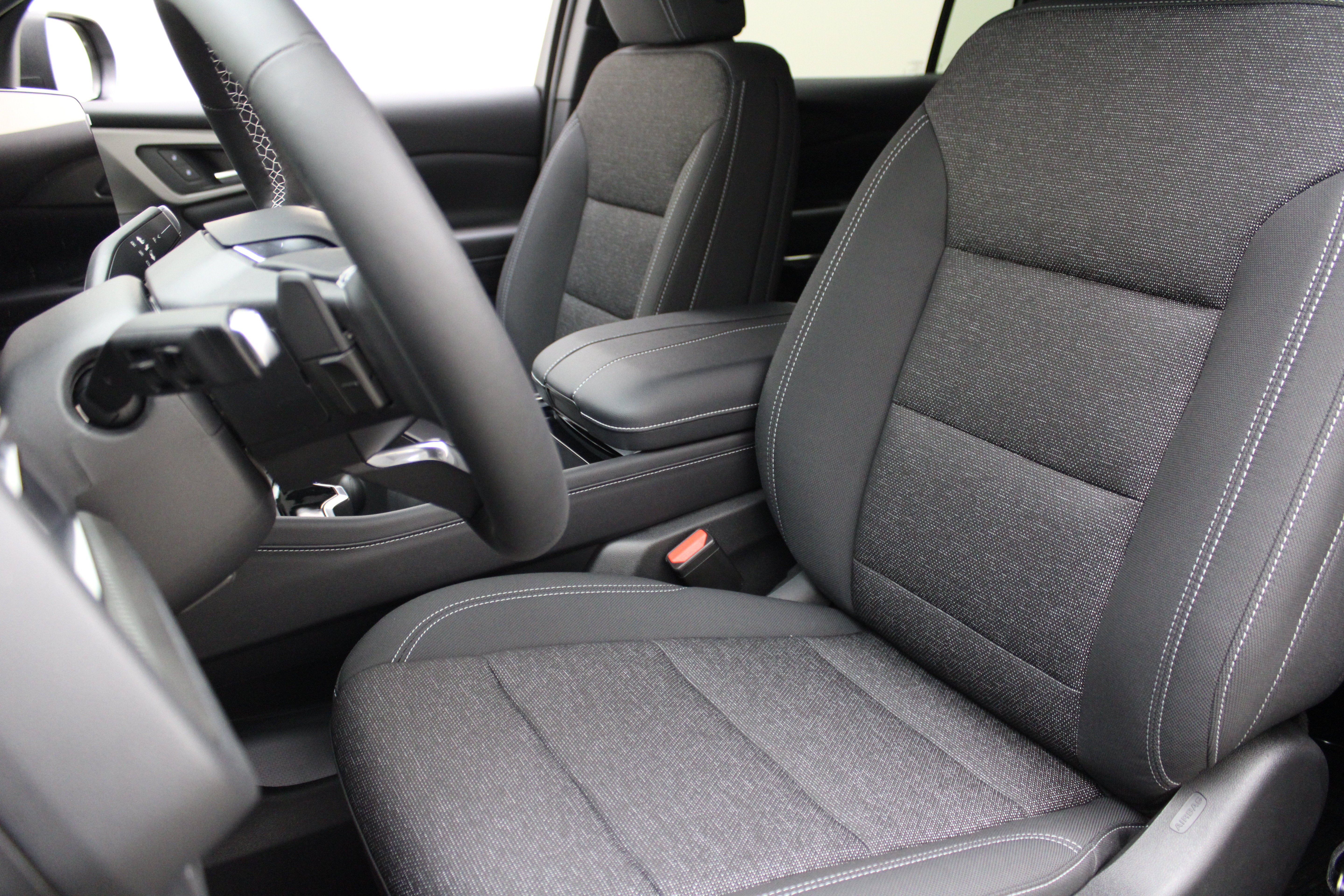2027 Chevrolet Traverse AWD LT