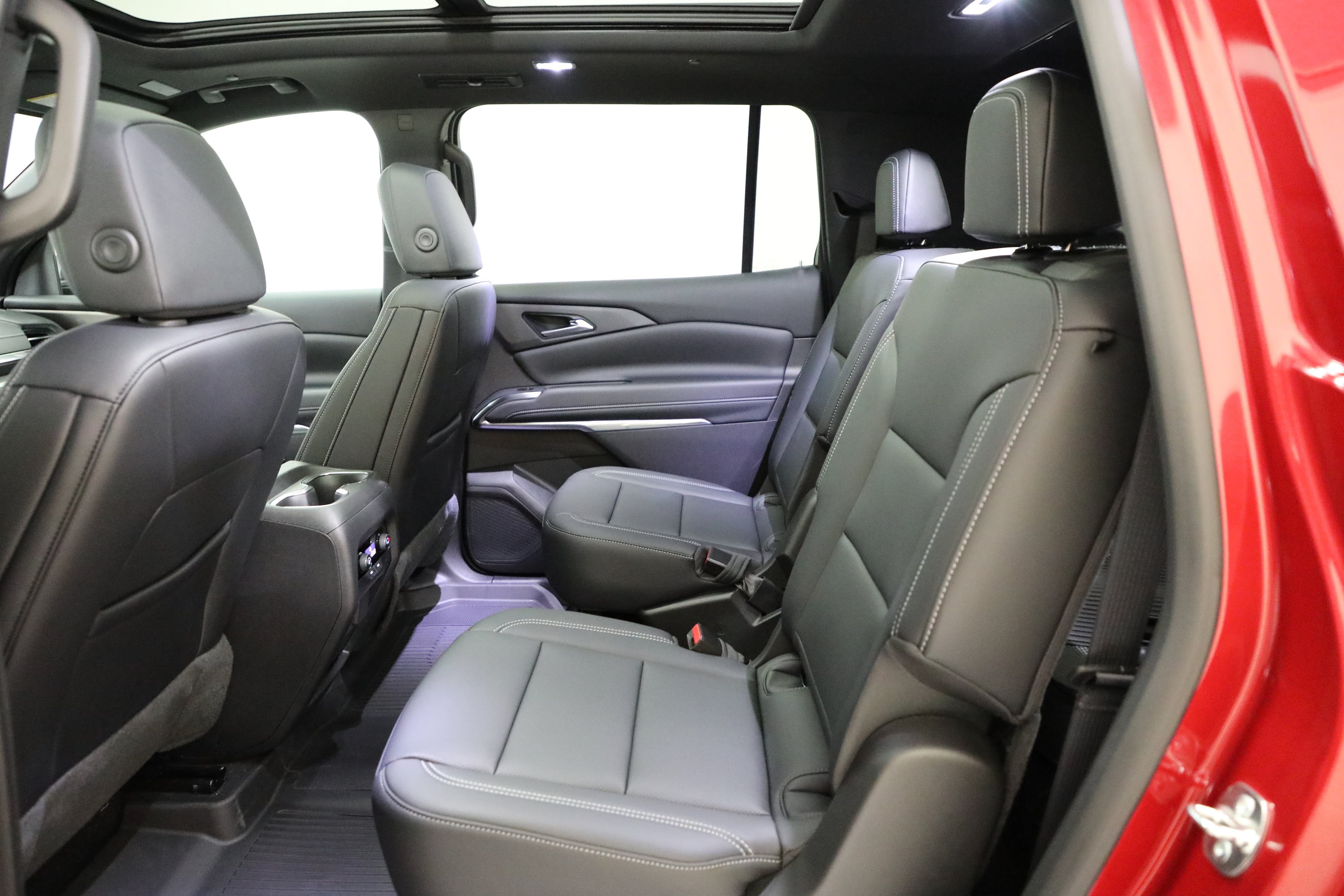 2027 Chevrolet Traverse AWD LT