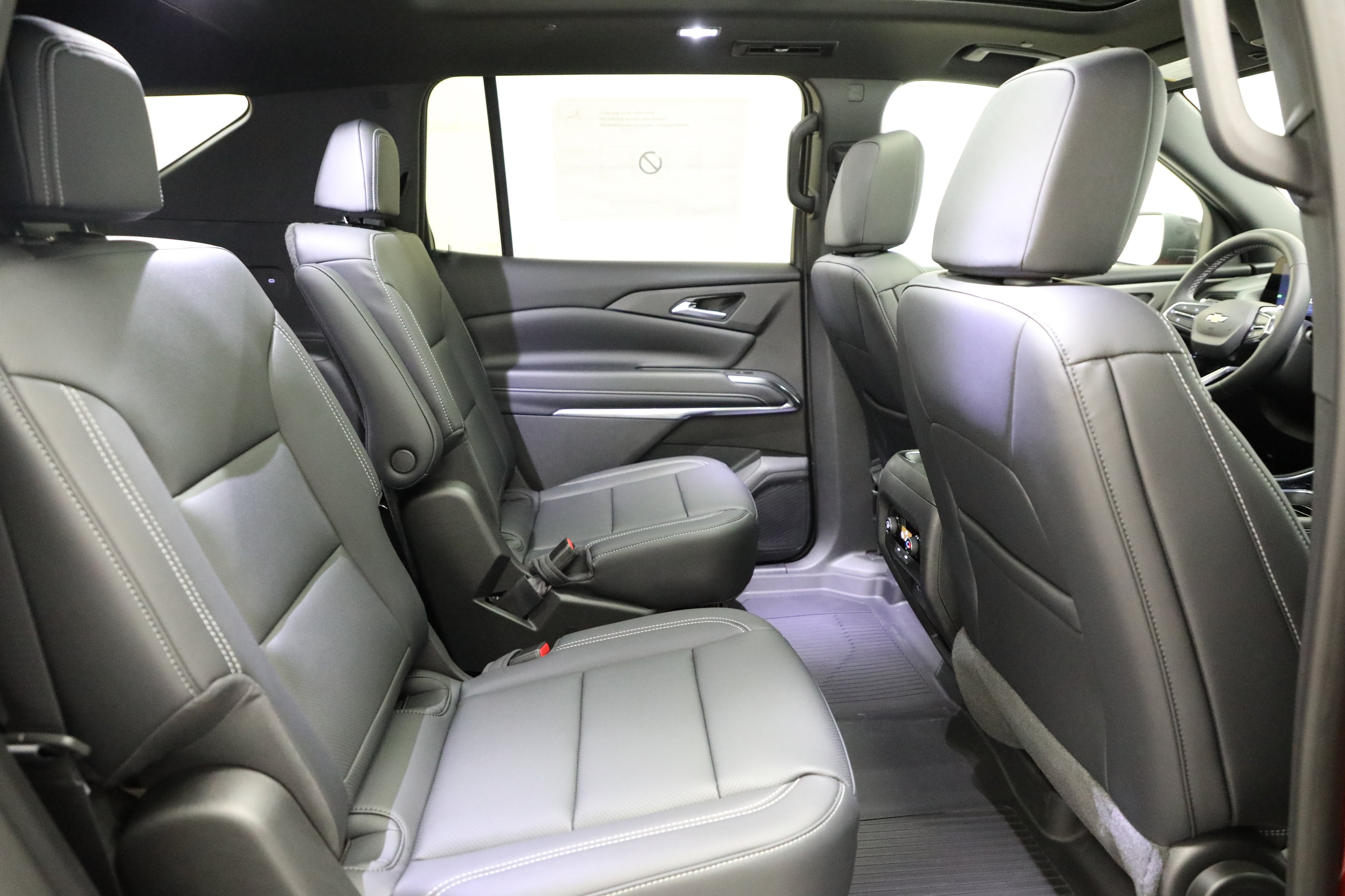 2027 Chevrolet Traverse AWD LT