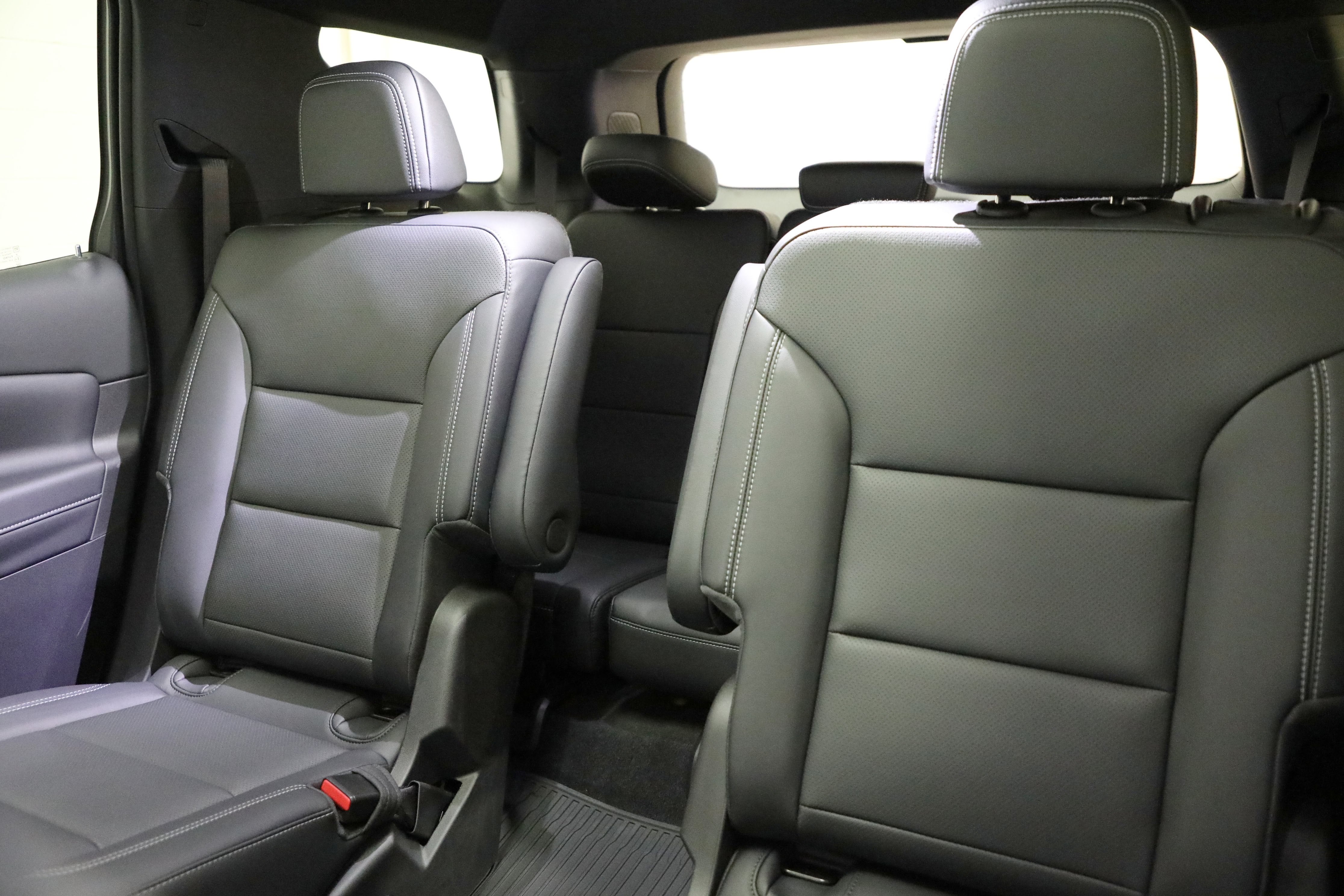 2027 Chevrolet Traverse AWD LT