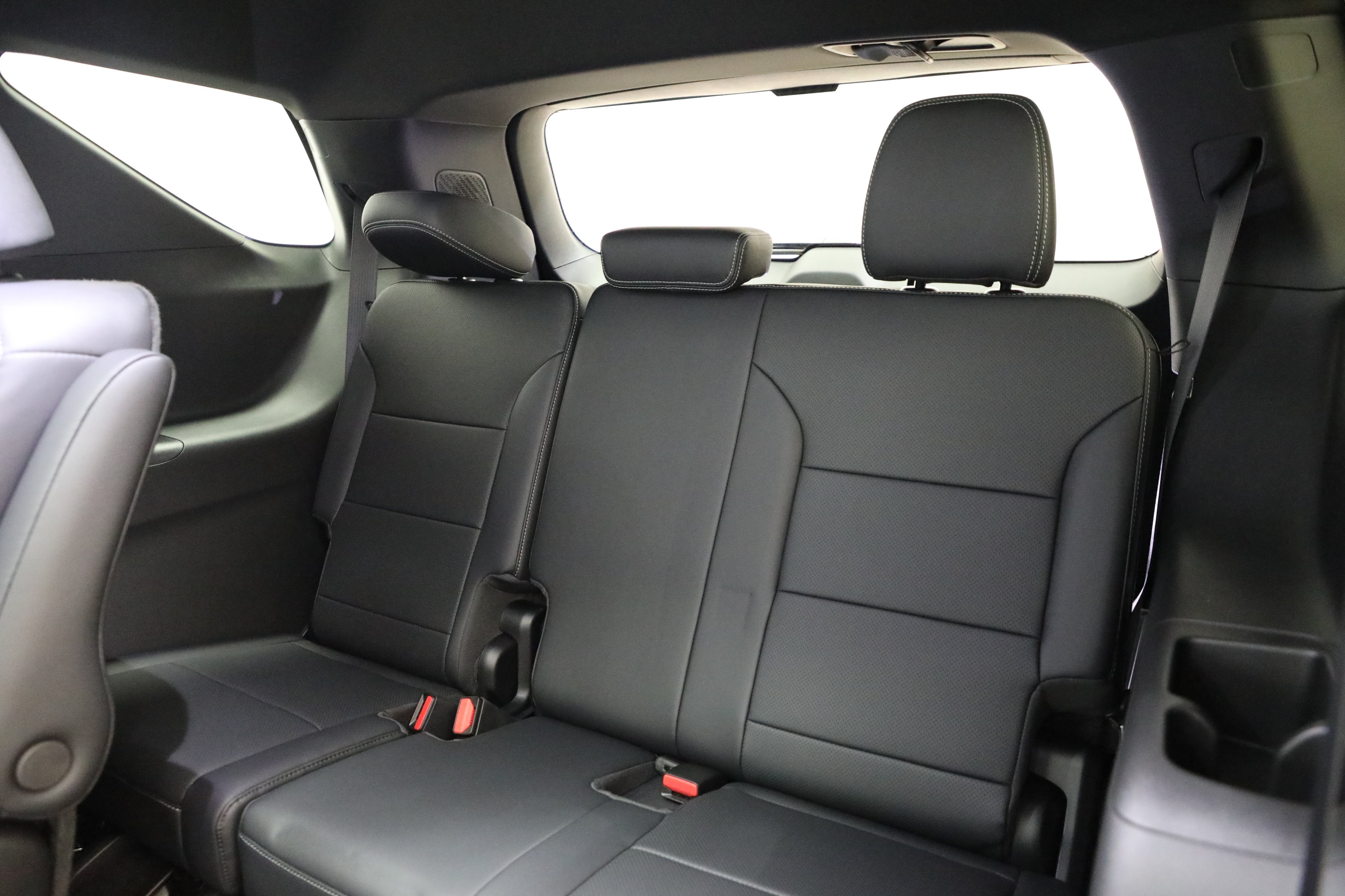 2027 Chevrolet Traverse AWD LT