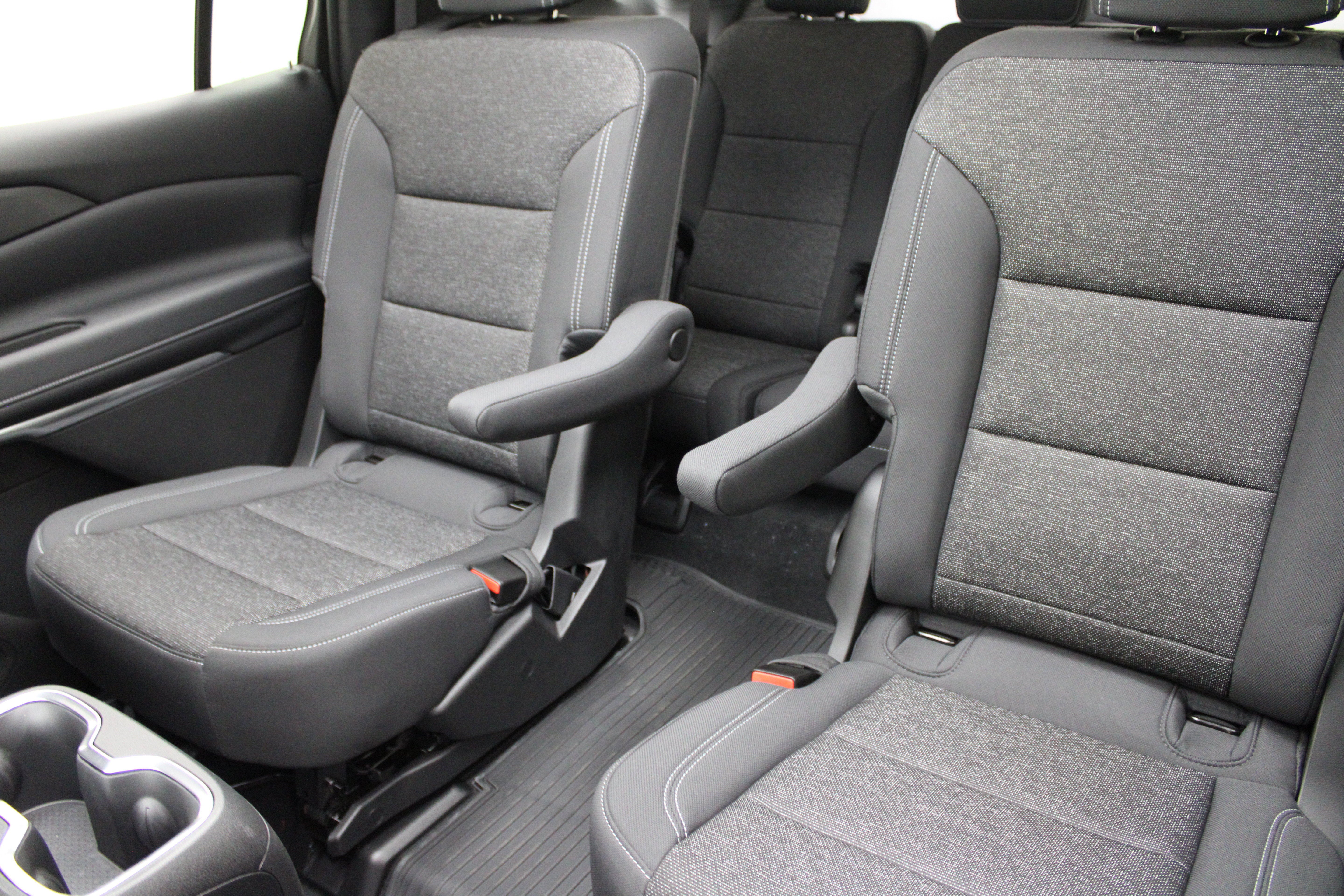 2027 Chevrolet Traverse AWD LT