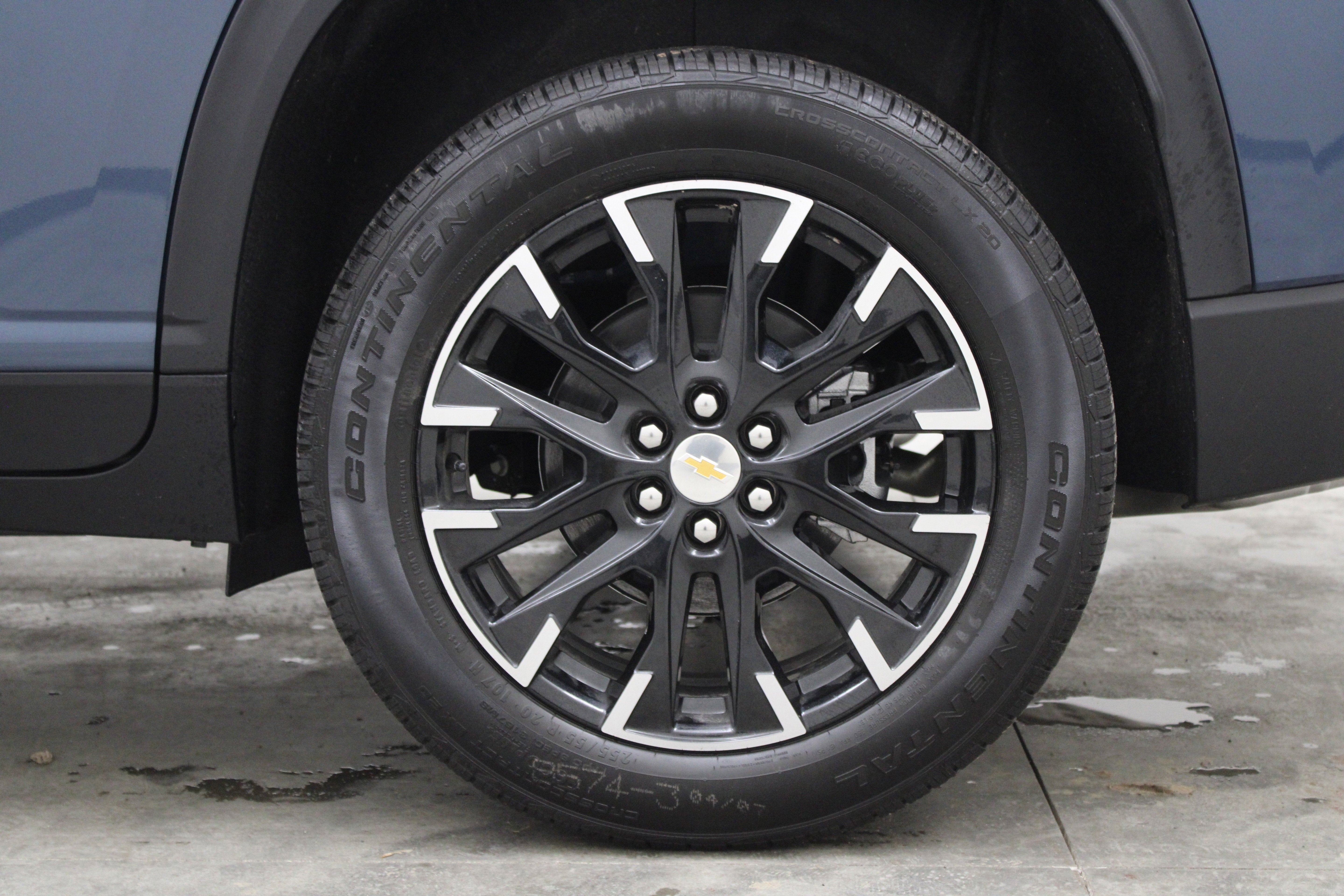 2026 Chevrolet Traverse AWD LT