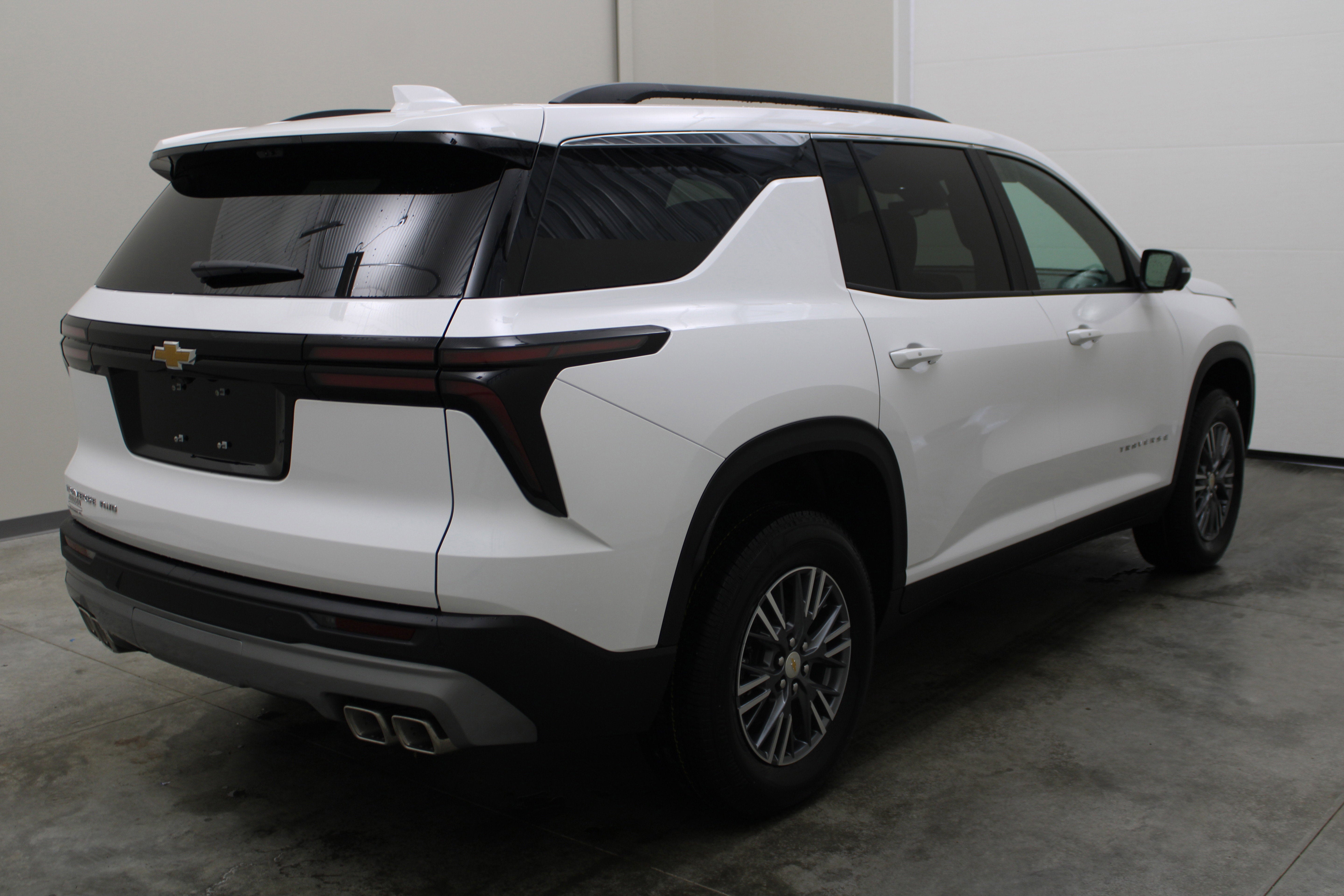 2026 Chevrolet Traverse AWD LT
