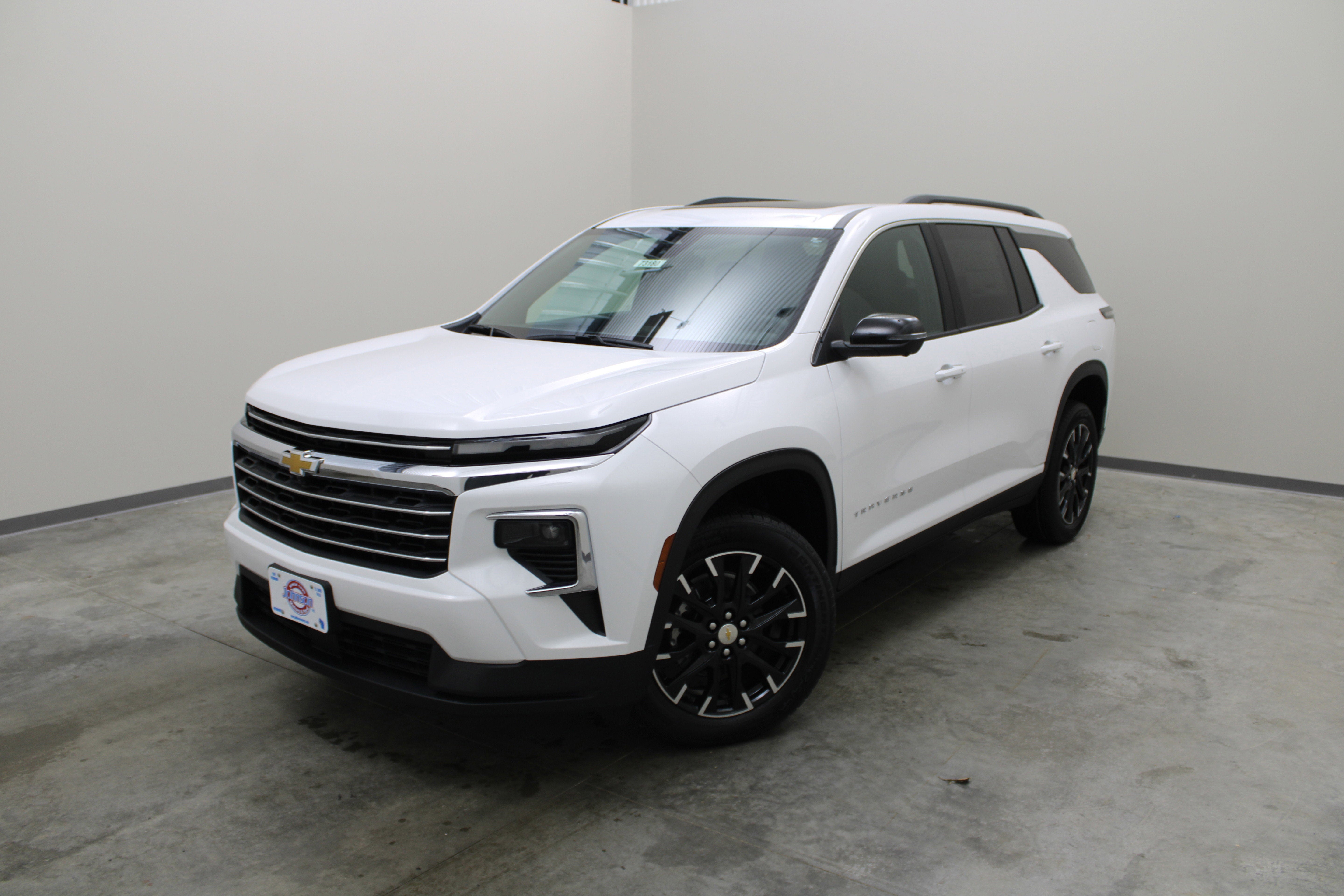 2026 Chevrolet Traverse AWD LT