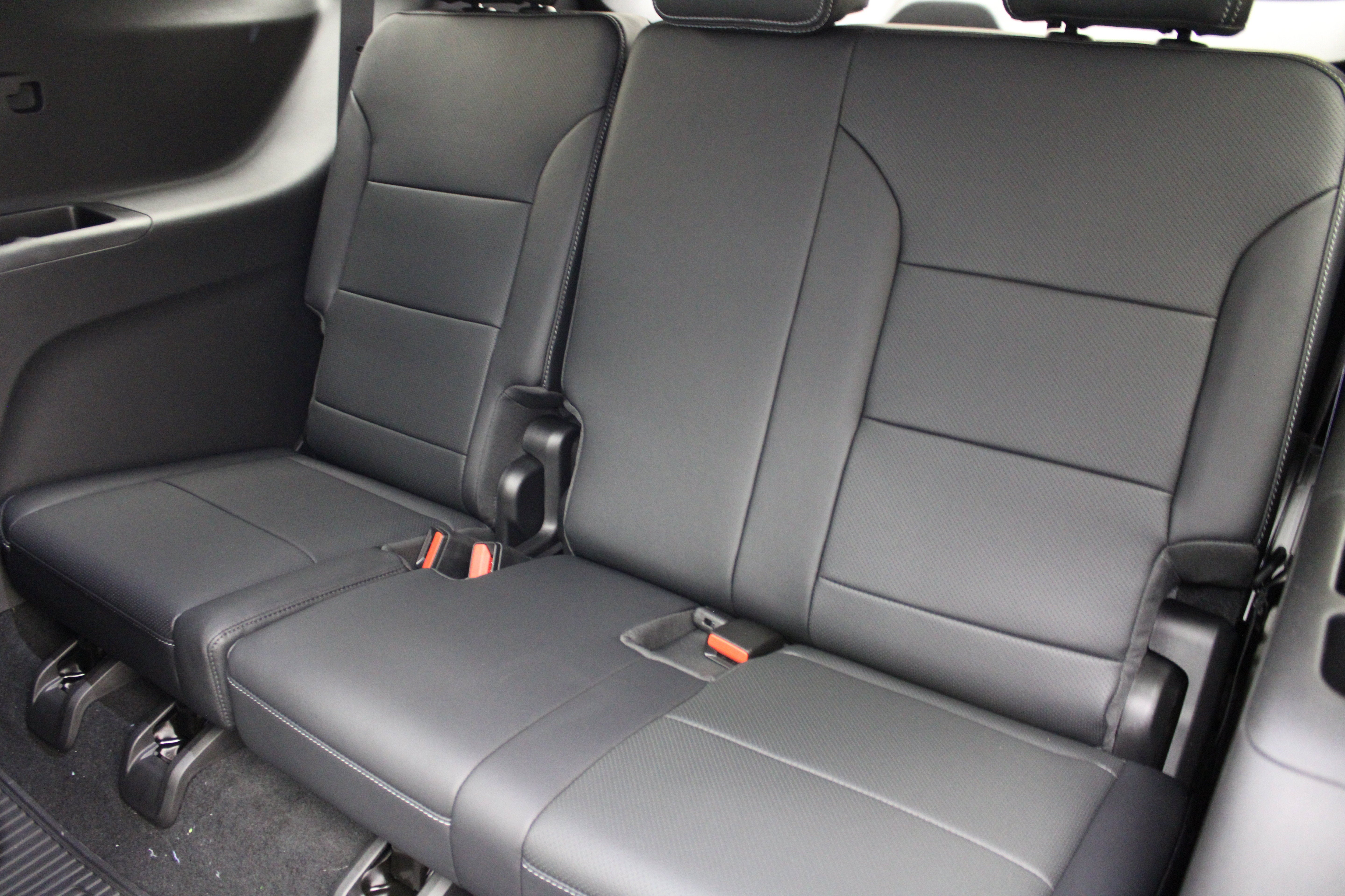 2027 Chevrolet Traverse AWD LT