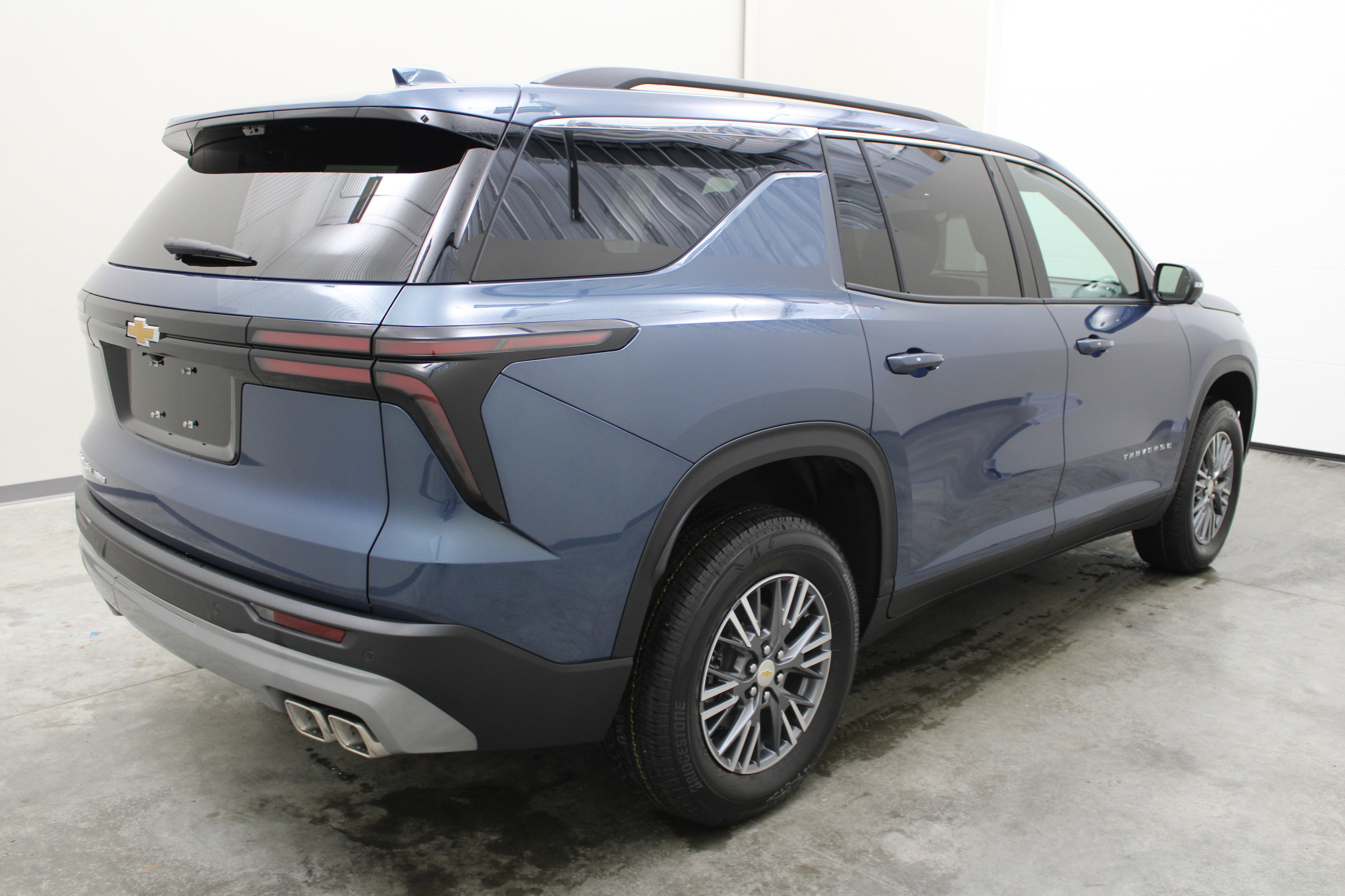 2026 Chevrolet Traverse AWD LT