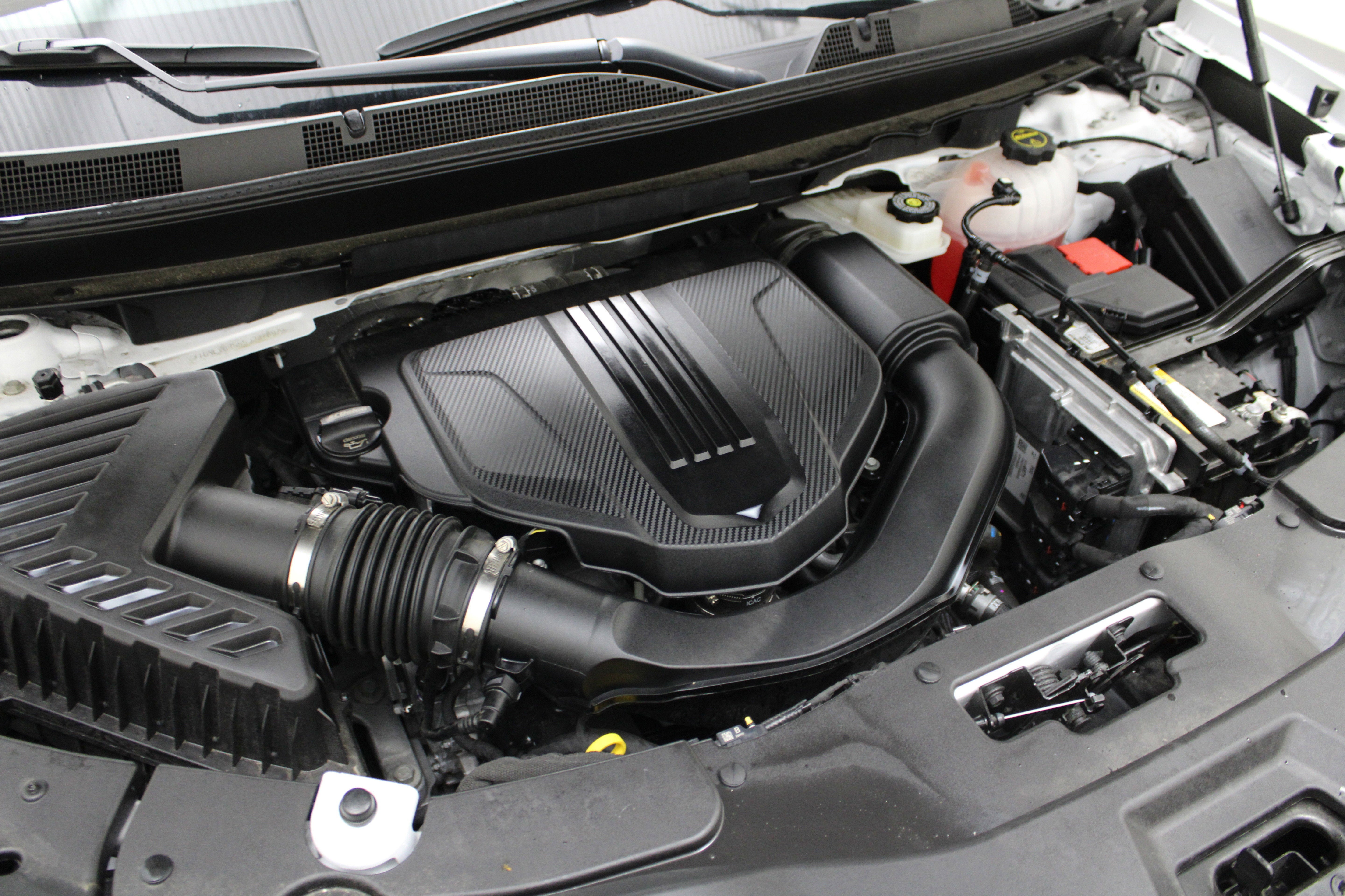 2025 Chevrolet Traverse AWD LT