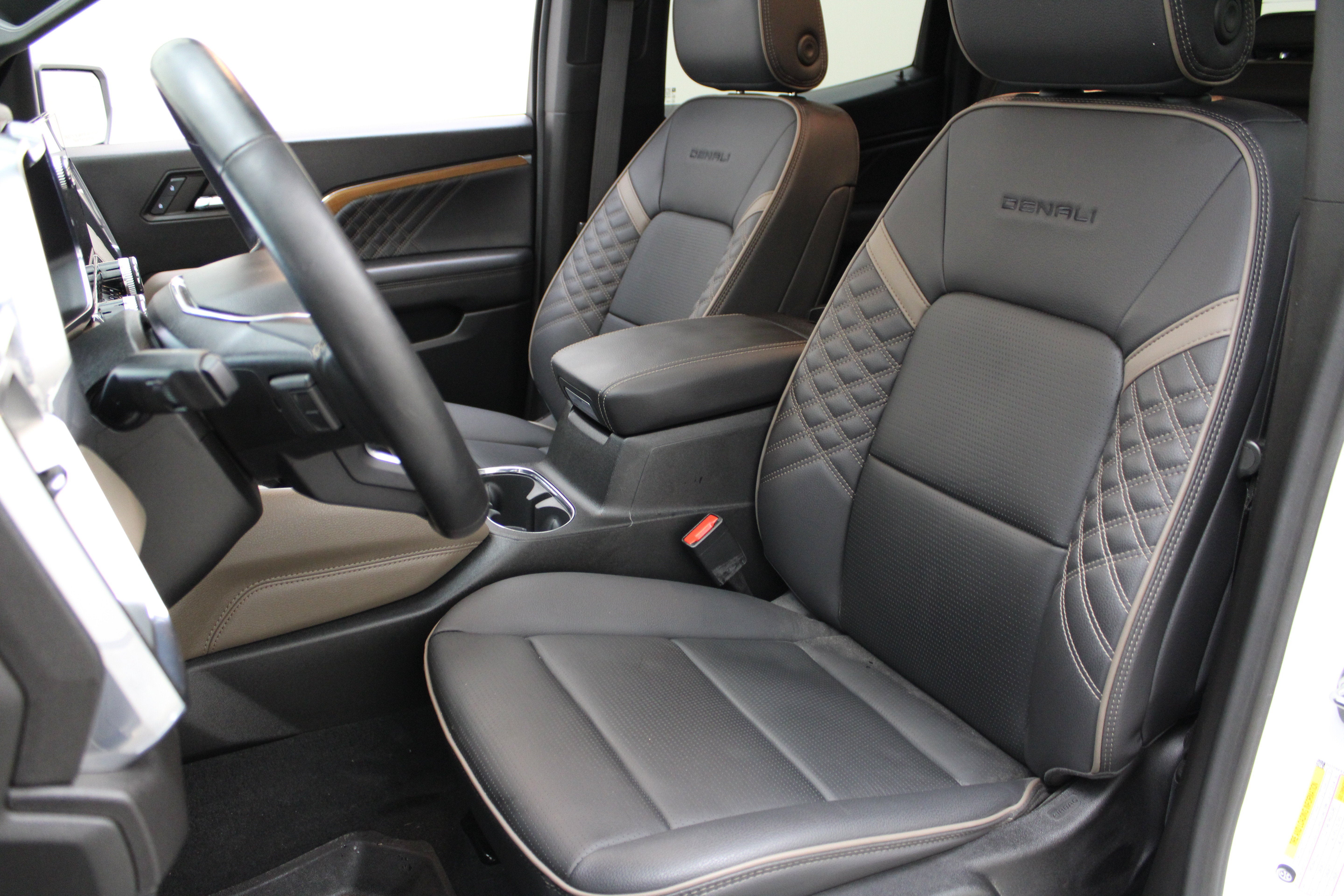 2024 GMC Canyon 4WD Denali