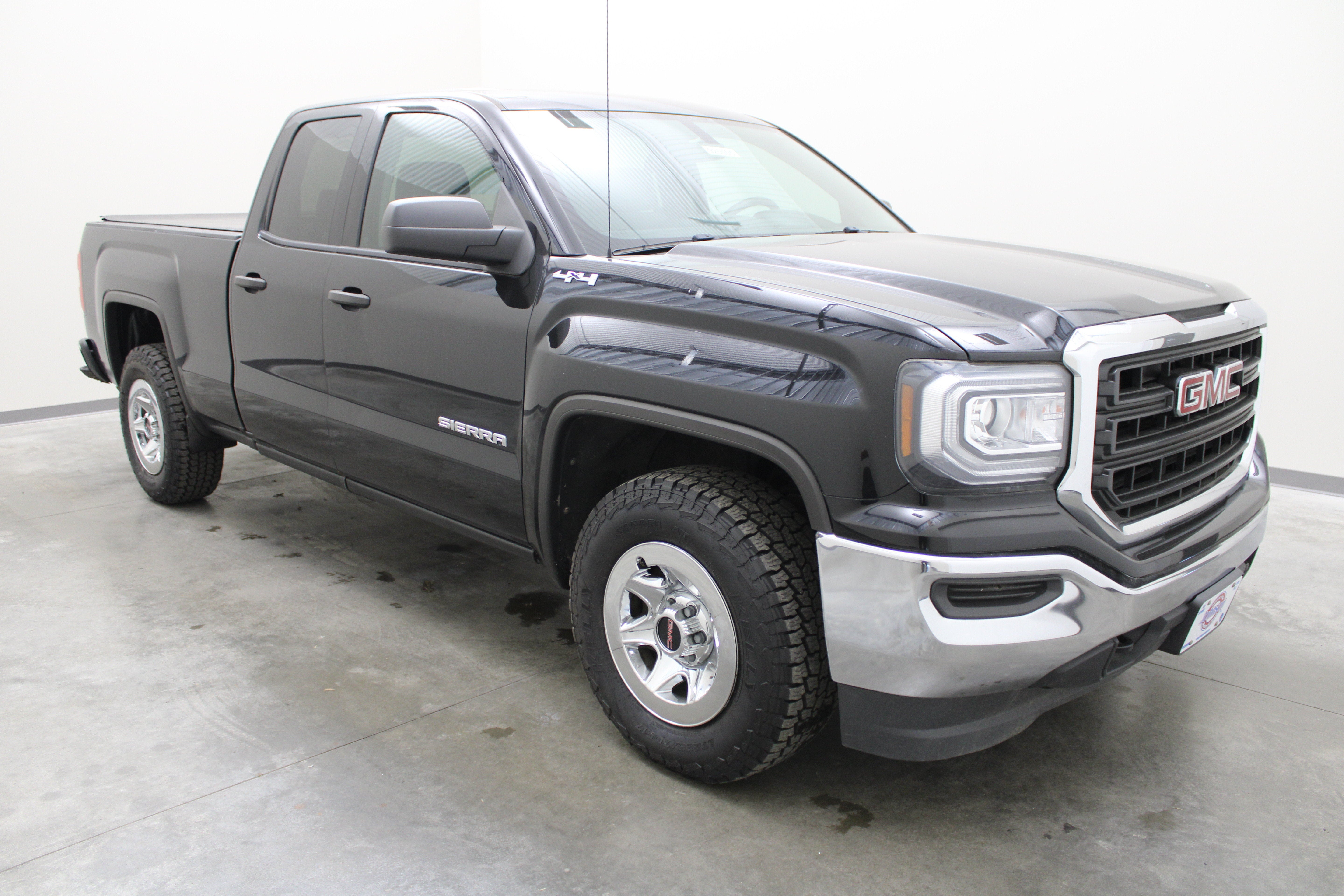 2017 GMC Sierra 1500 4WD Double Cab 143.5"