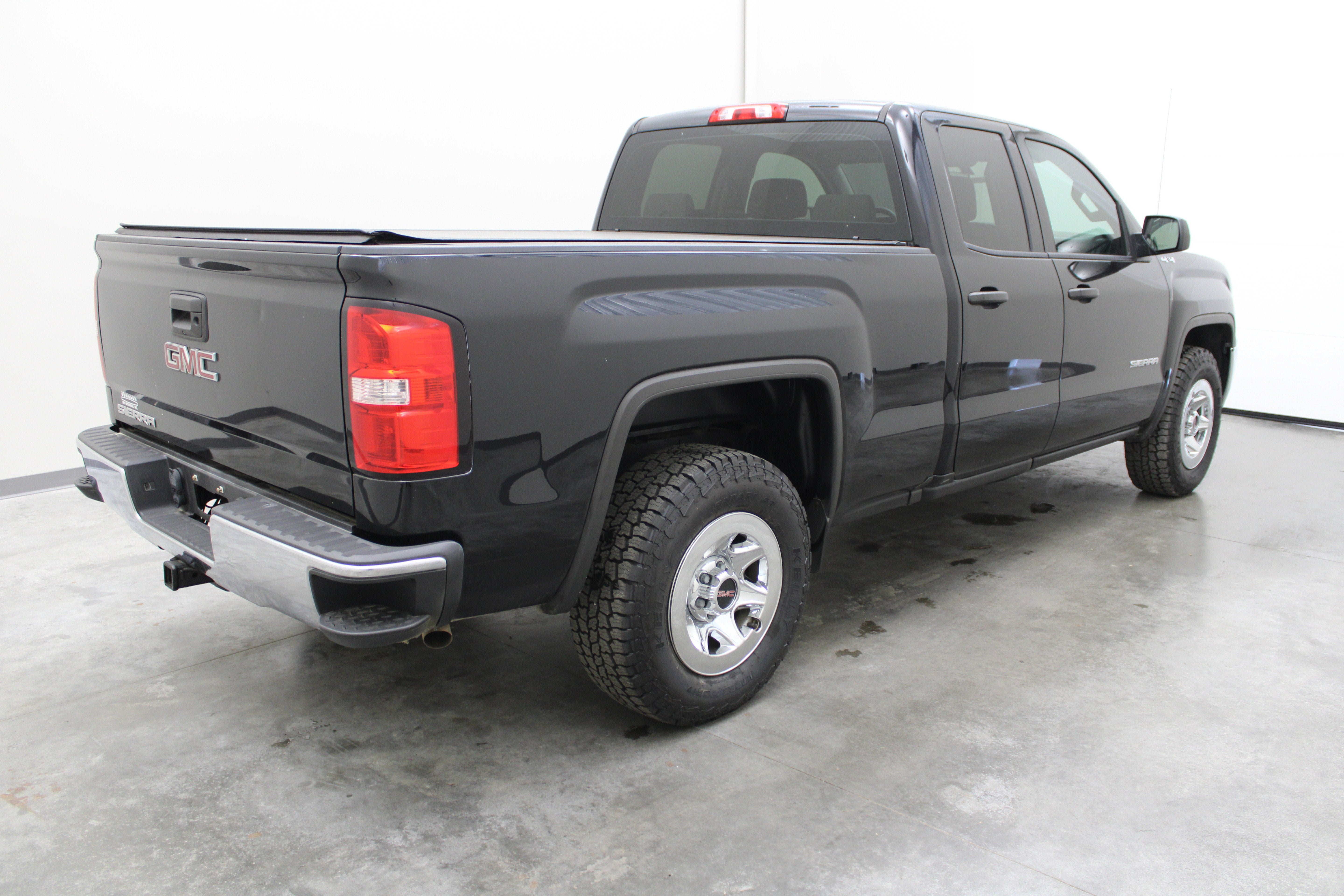 2017 GMC Sierra 1500 4WD Double Cab 143.5"
