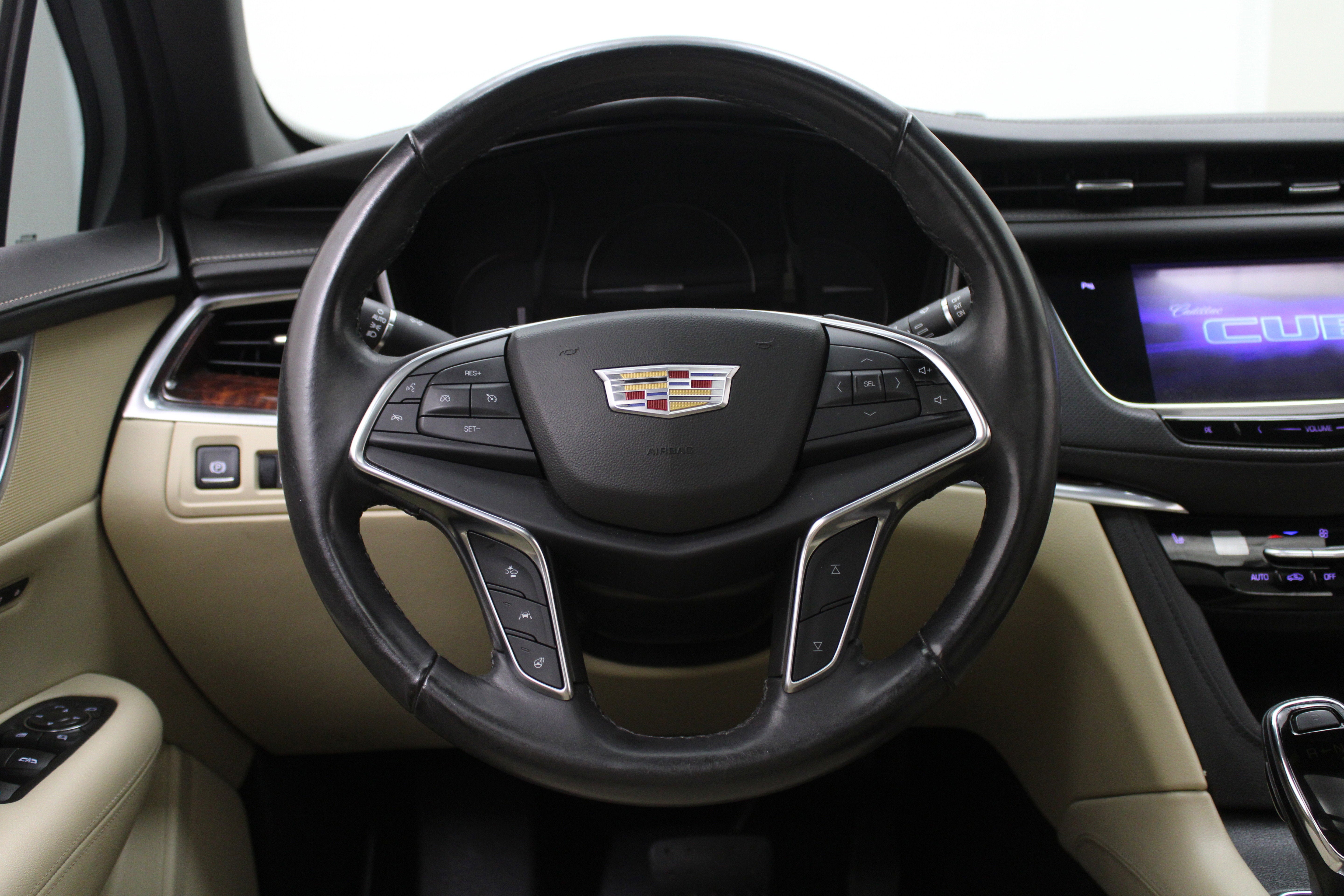 2017 Cadillac XT5 Luxury AWD