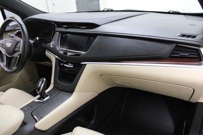 2017 Cadillac XT5 Luxury AWD