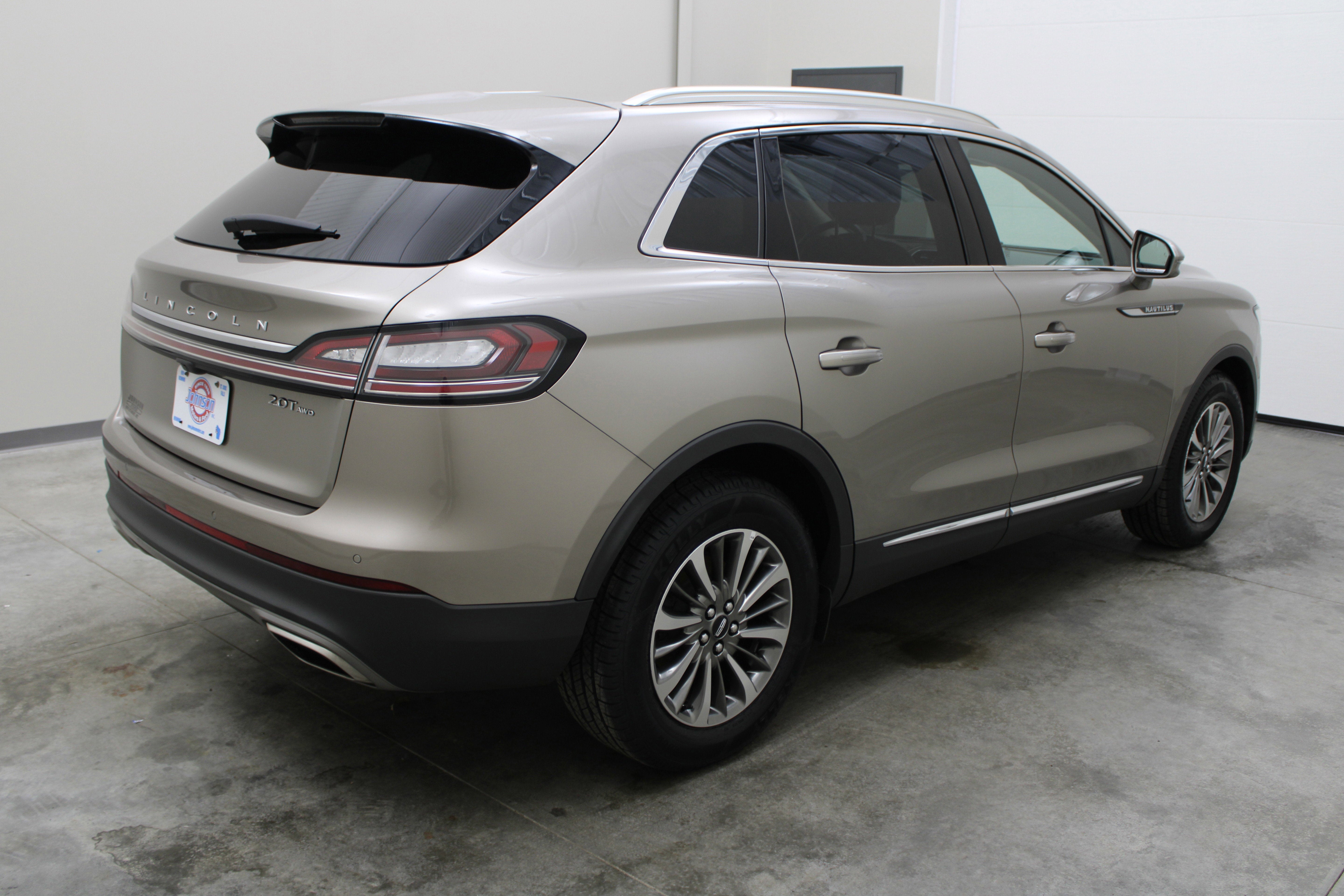 2020 Lincoln Nautilus Standard