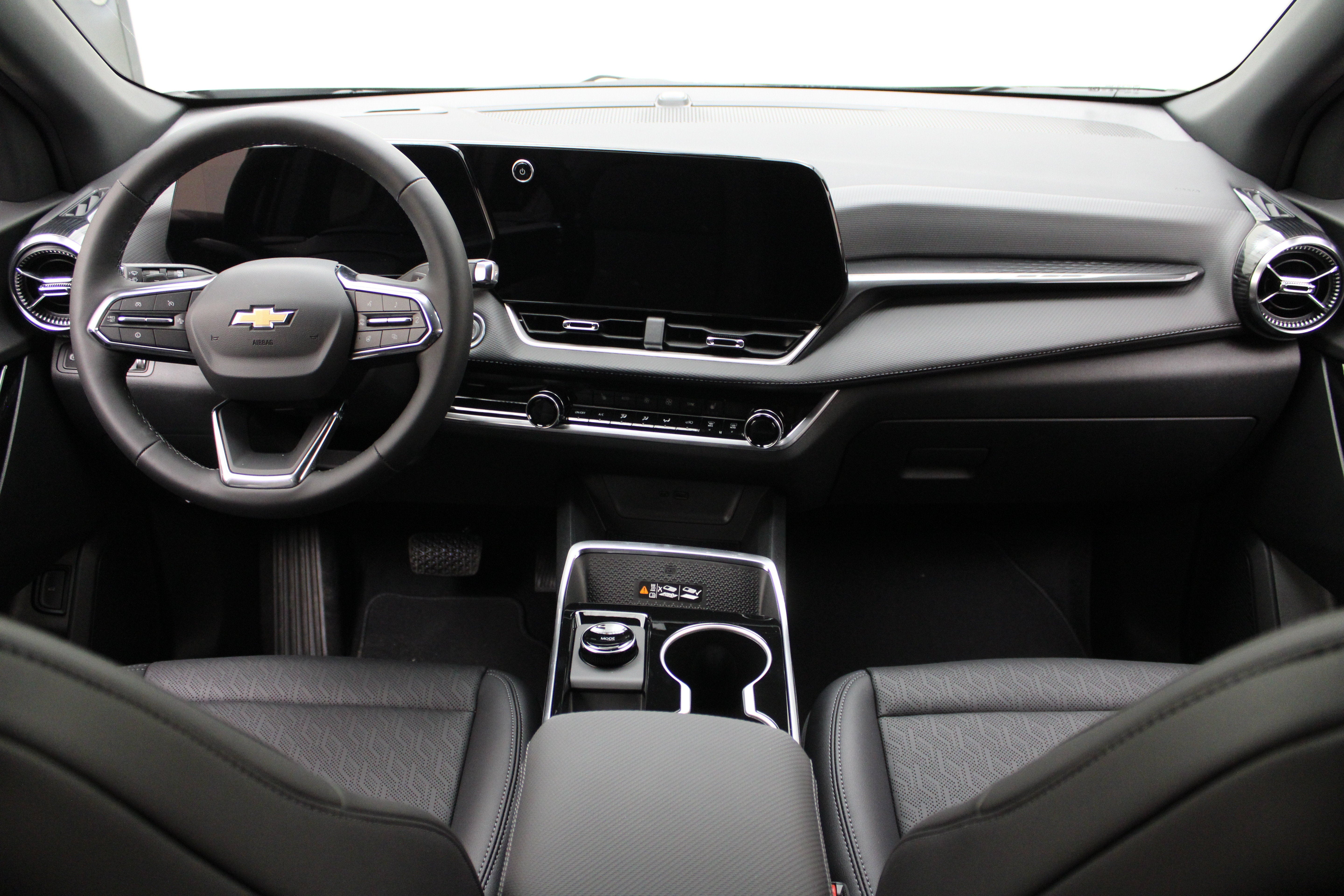 2027 Chevrolet Equinox AWD LT