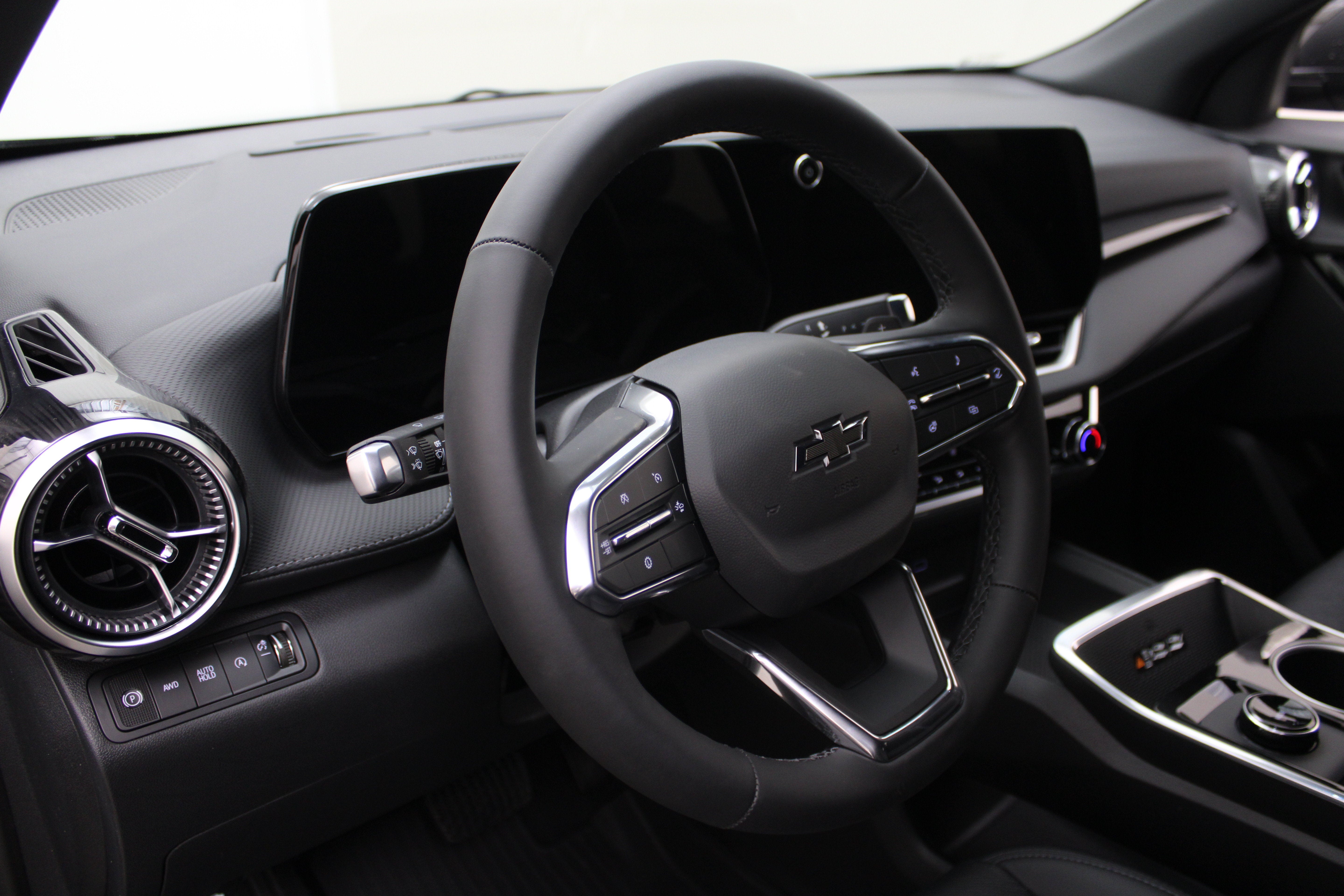 2027 Chevrolet Equinox AWD LT
