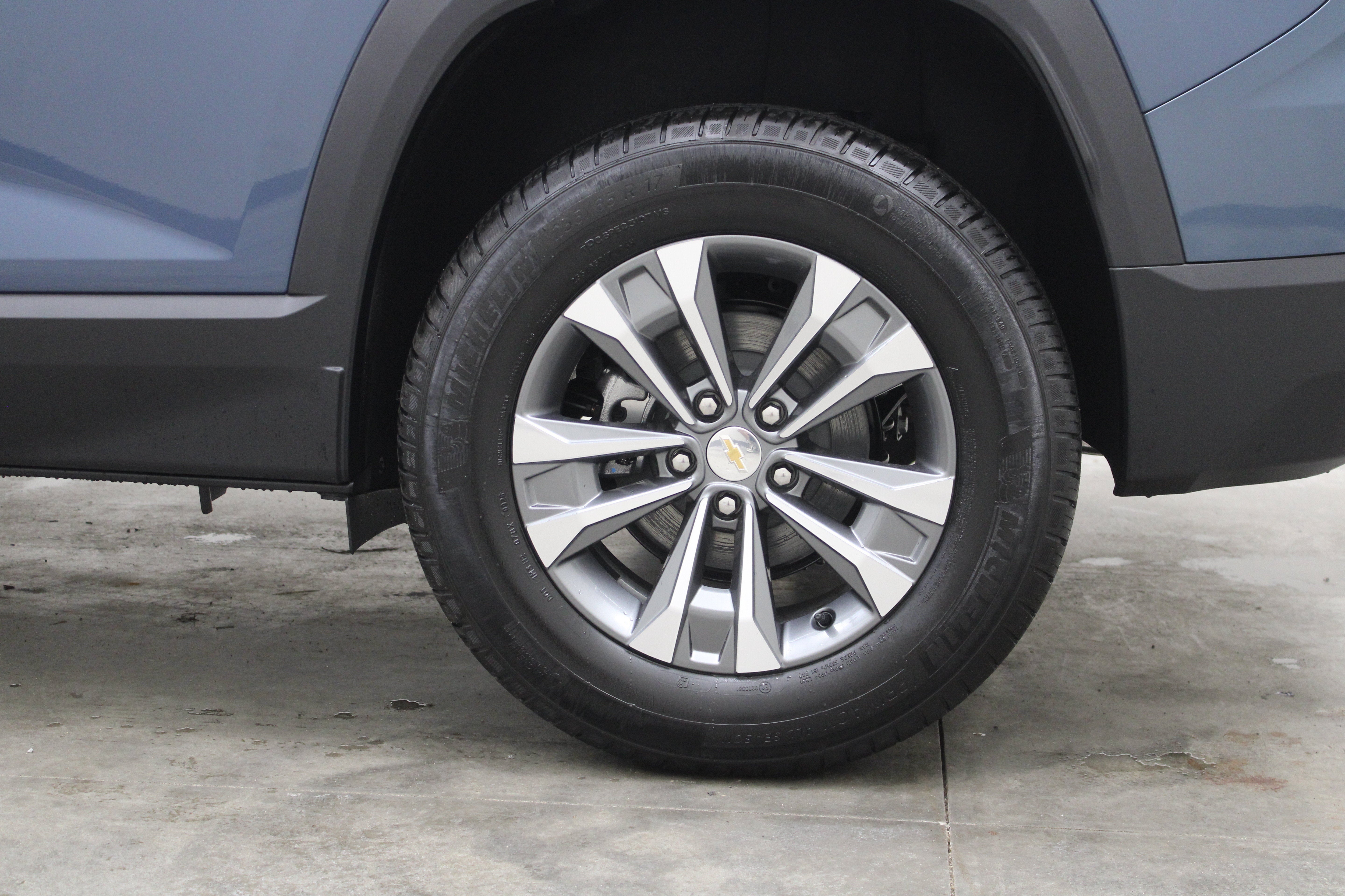 2027 Chevrolet Equinox AWD LT