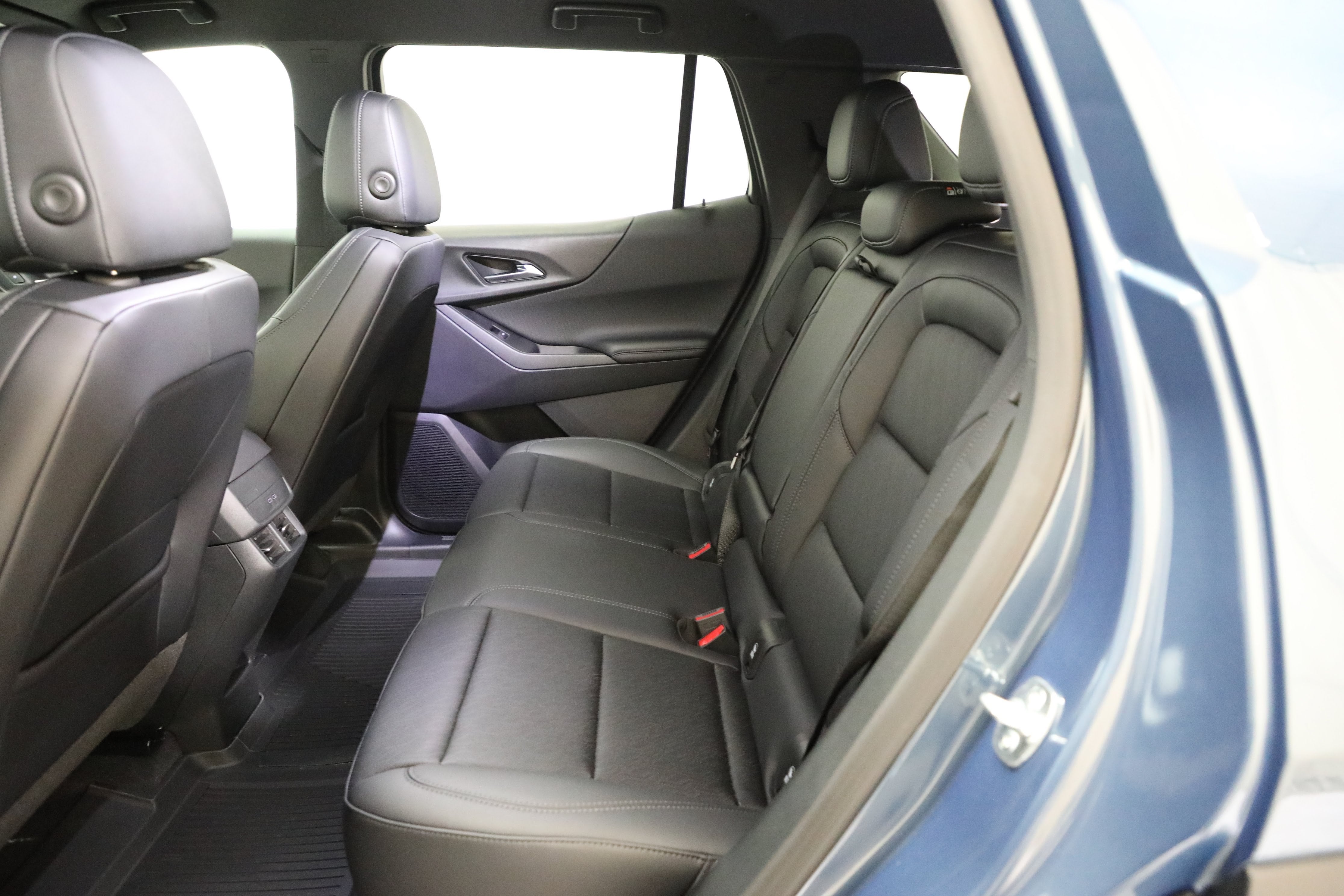 2027 Chevrolet Equinox AWD LT