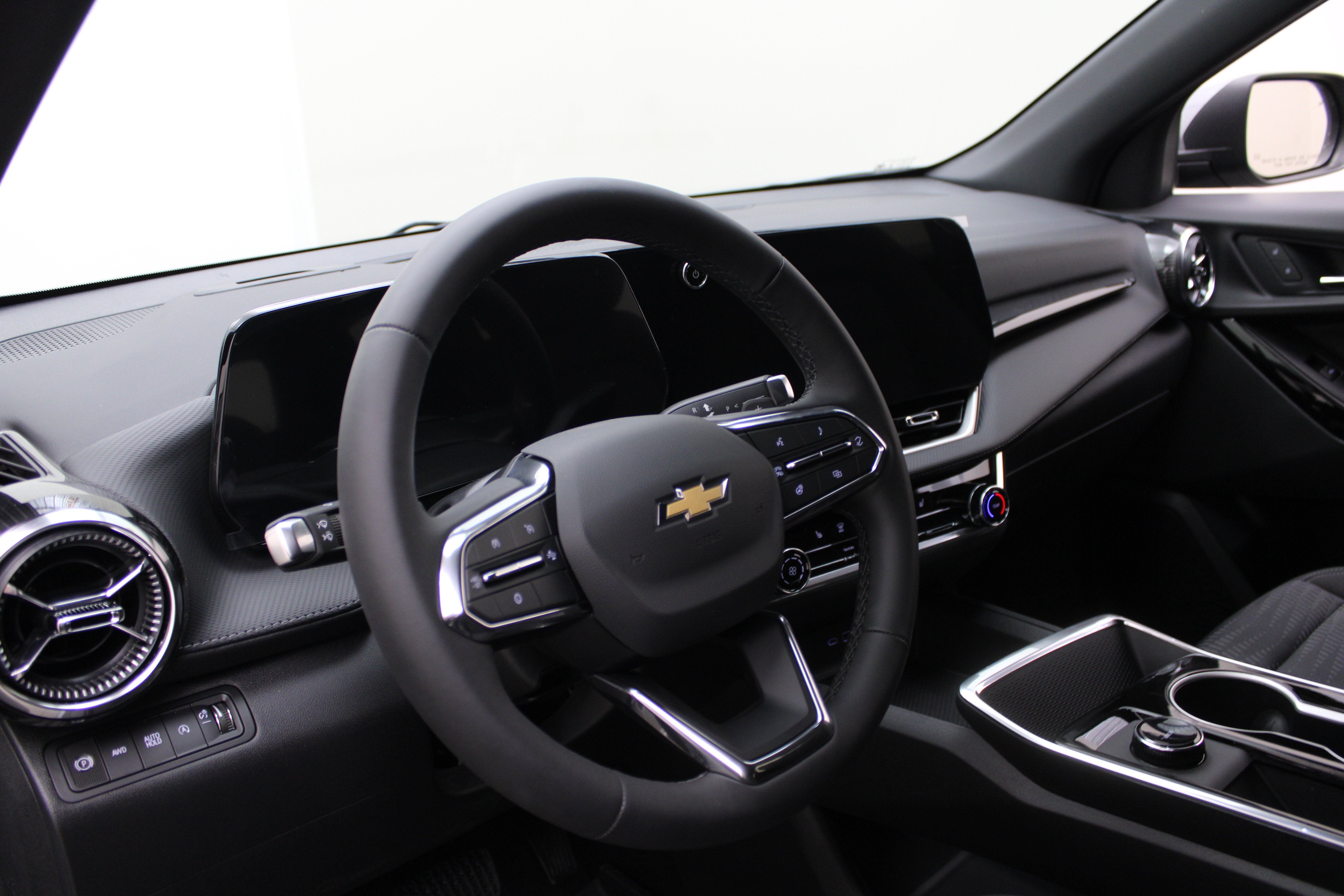2027 Chevrolet Equinox AWD LT
