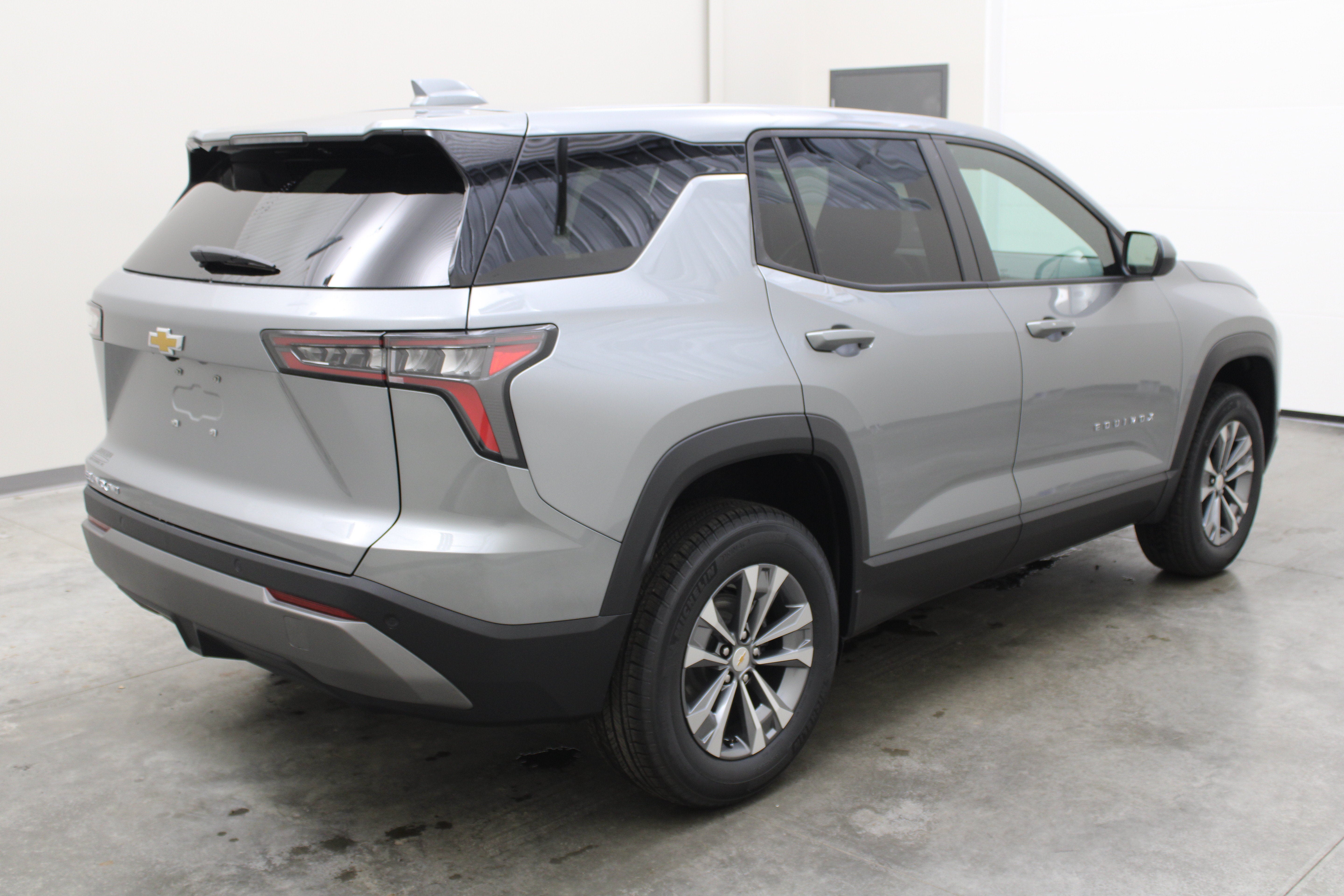 2027 Chevrolet Equinox AWD LT