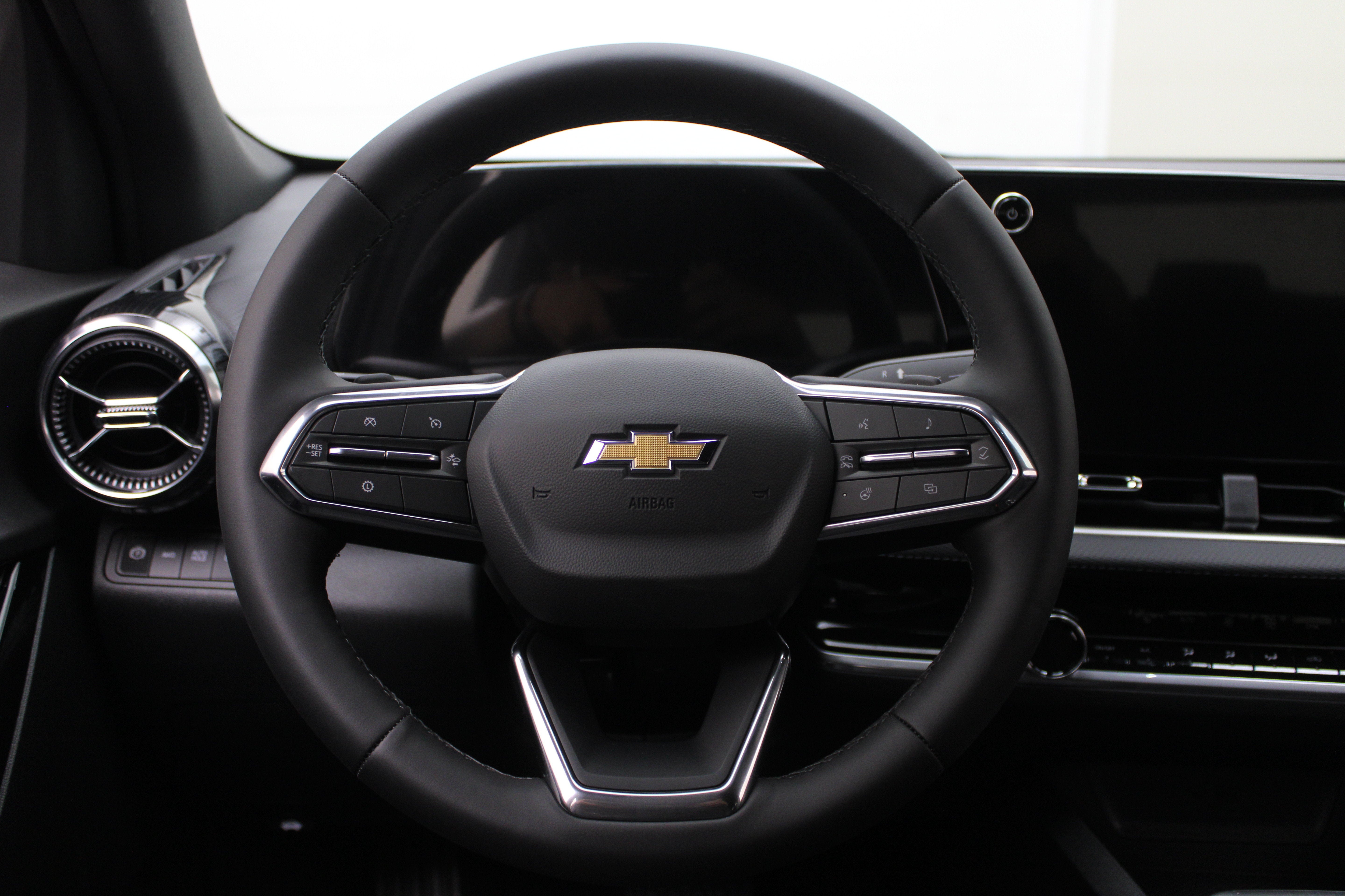 2027 Chevrolet Equinox AWD LT