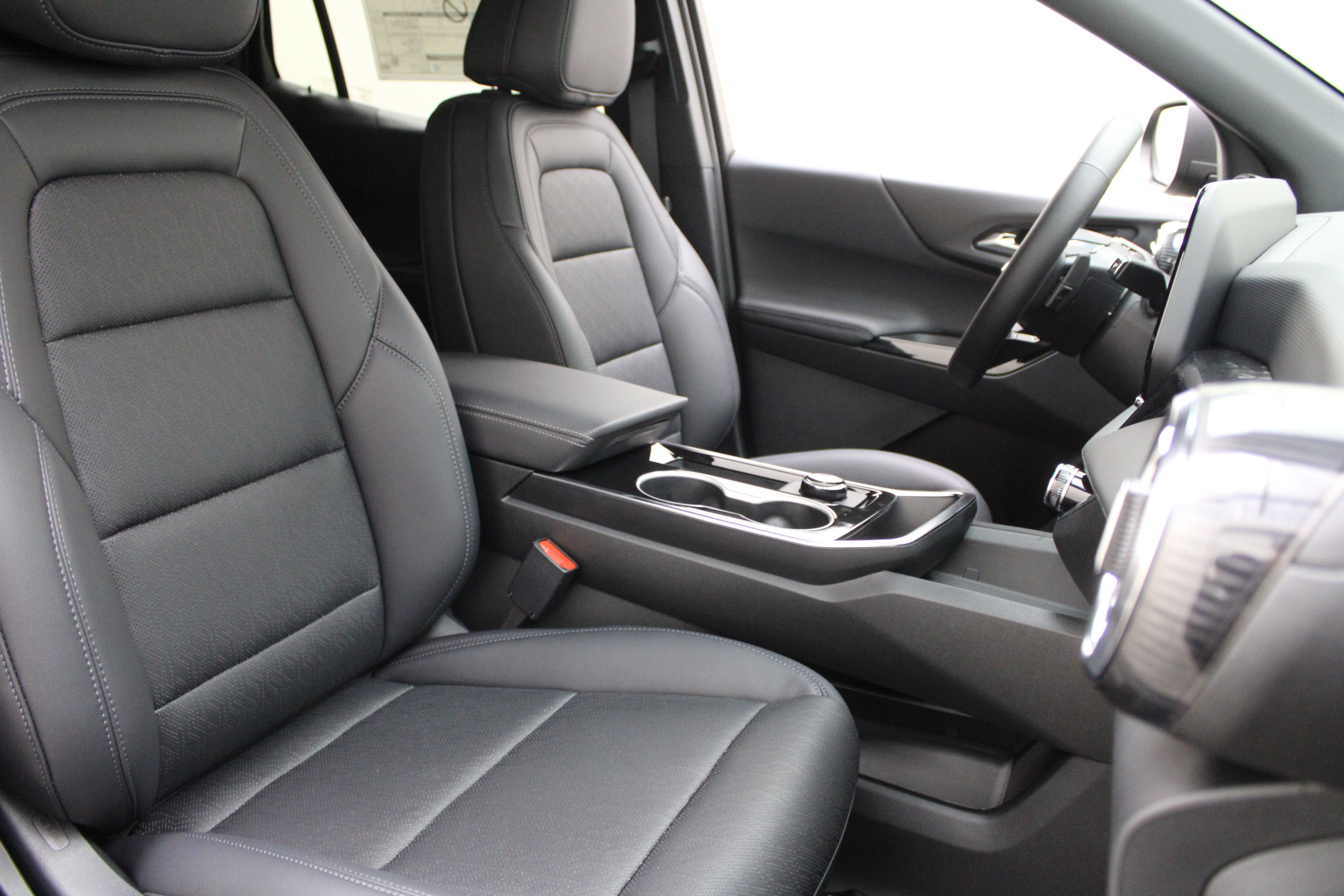 2027 Chevrolet Equinox AWD LT