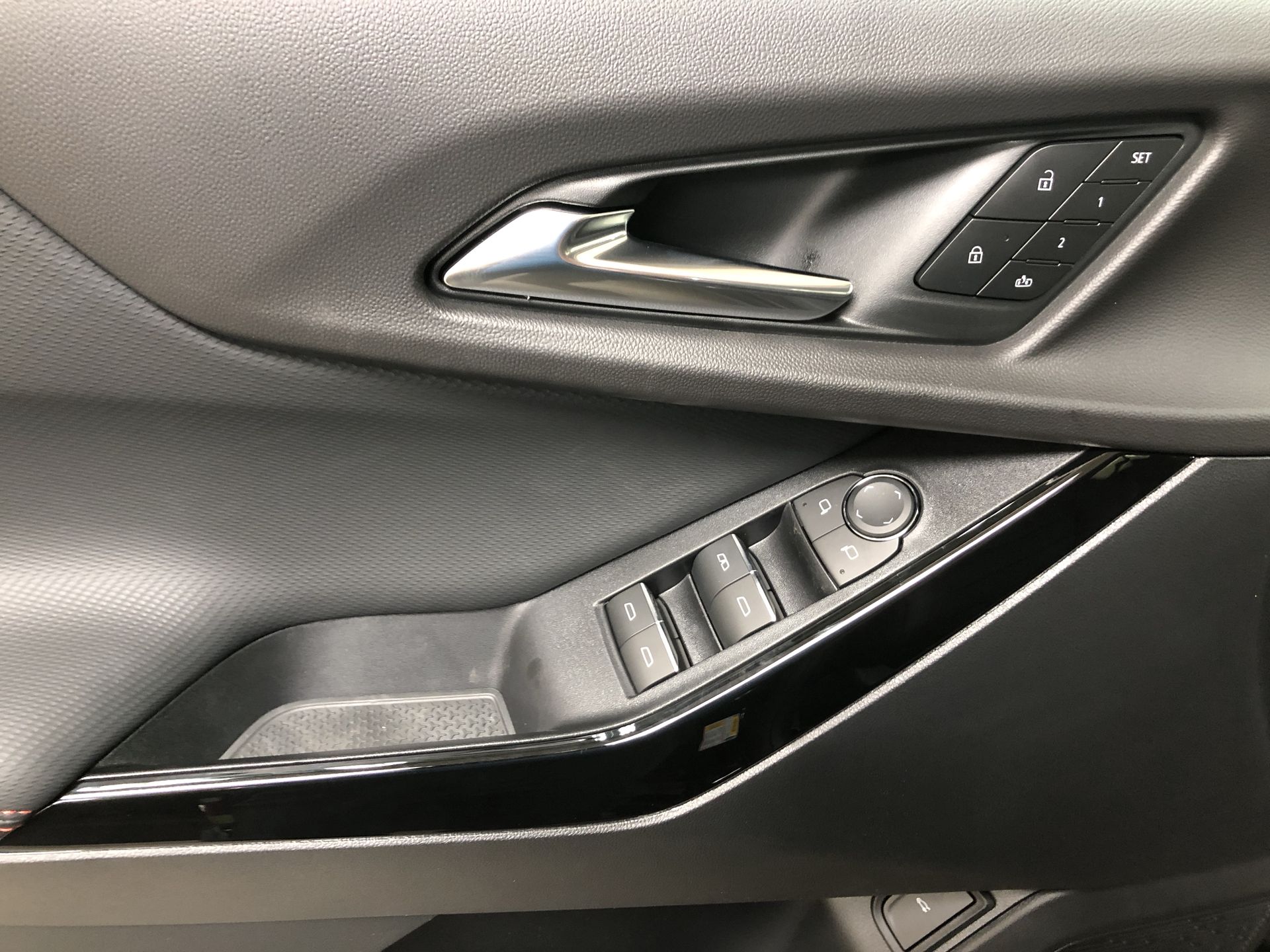 2027 Chevrolet Equinox AWD RS