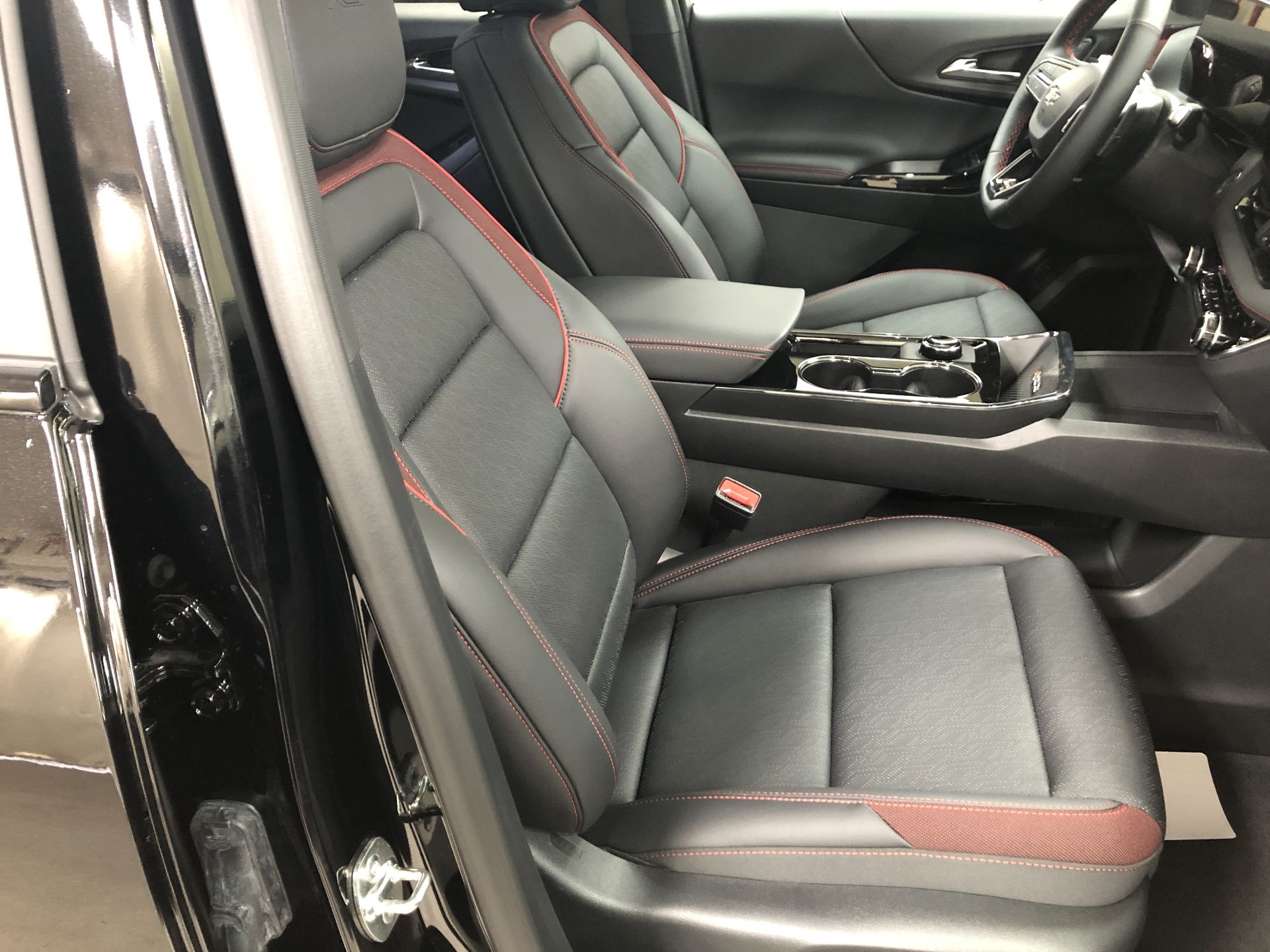 2027 Chevrolet Equinox AWD RS